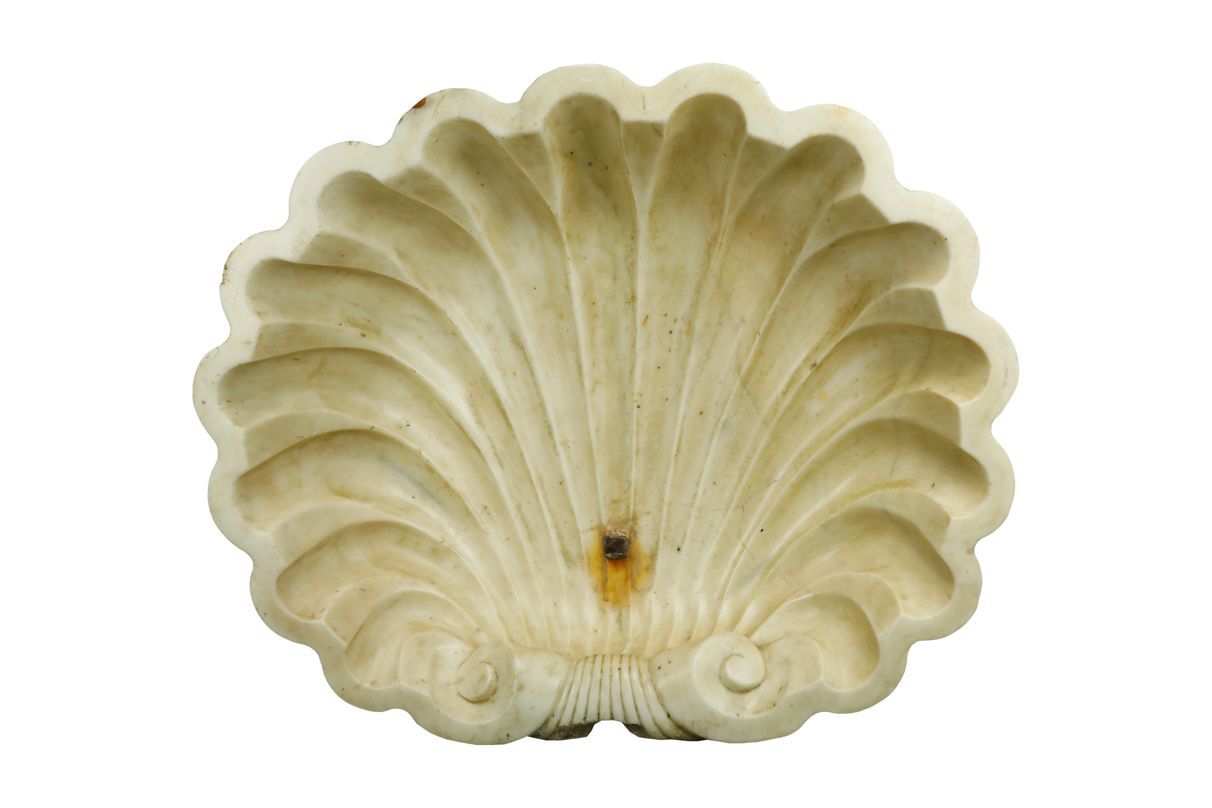 Vasca da parete a forma di conchiglia in marmo bianco statuario