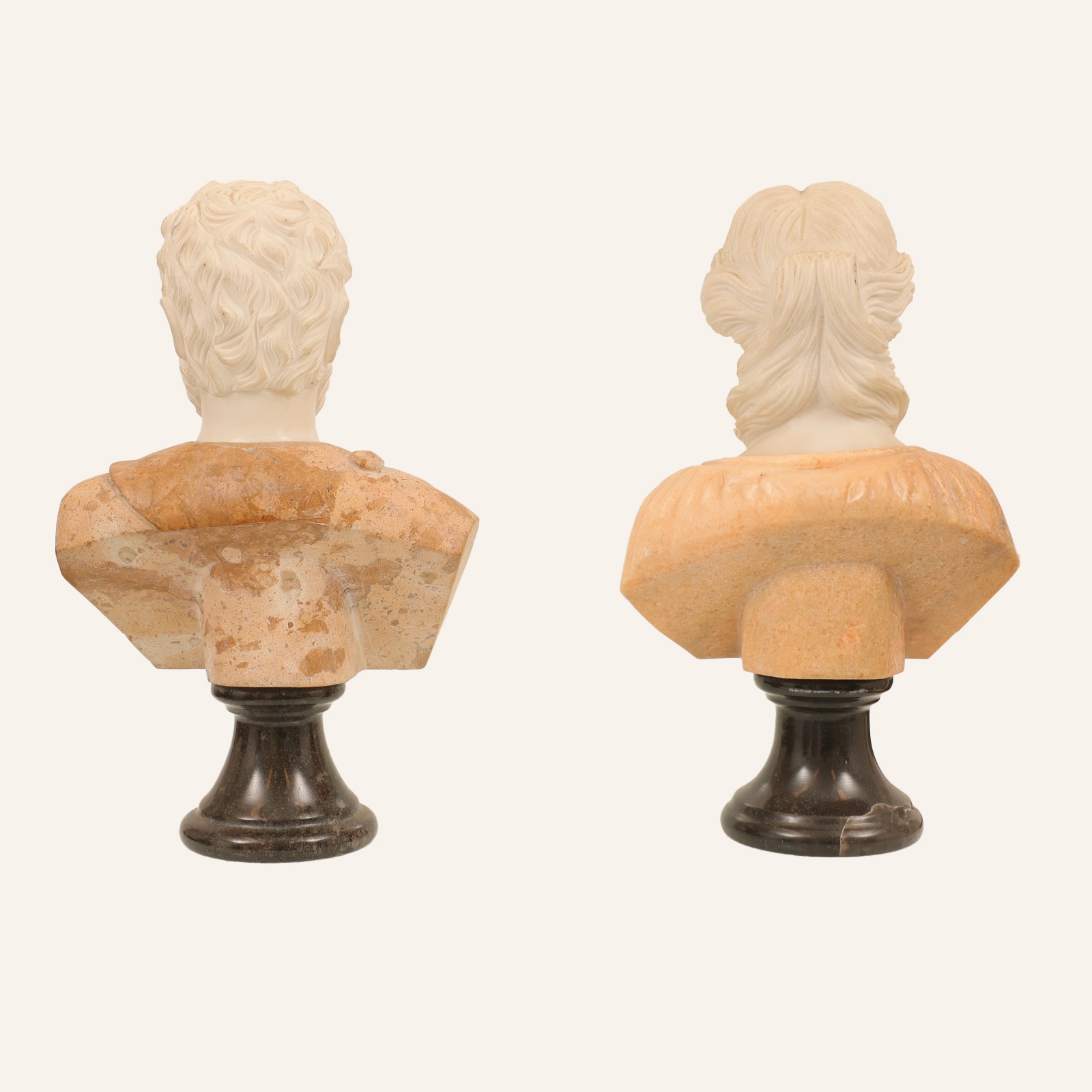 Coppia di Piccoli Busti in Marmo