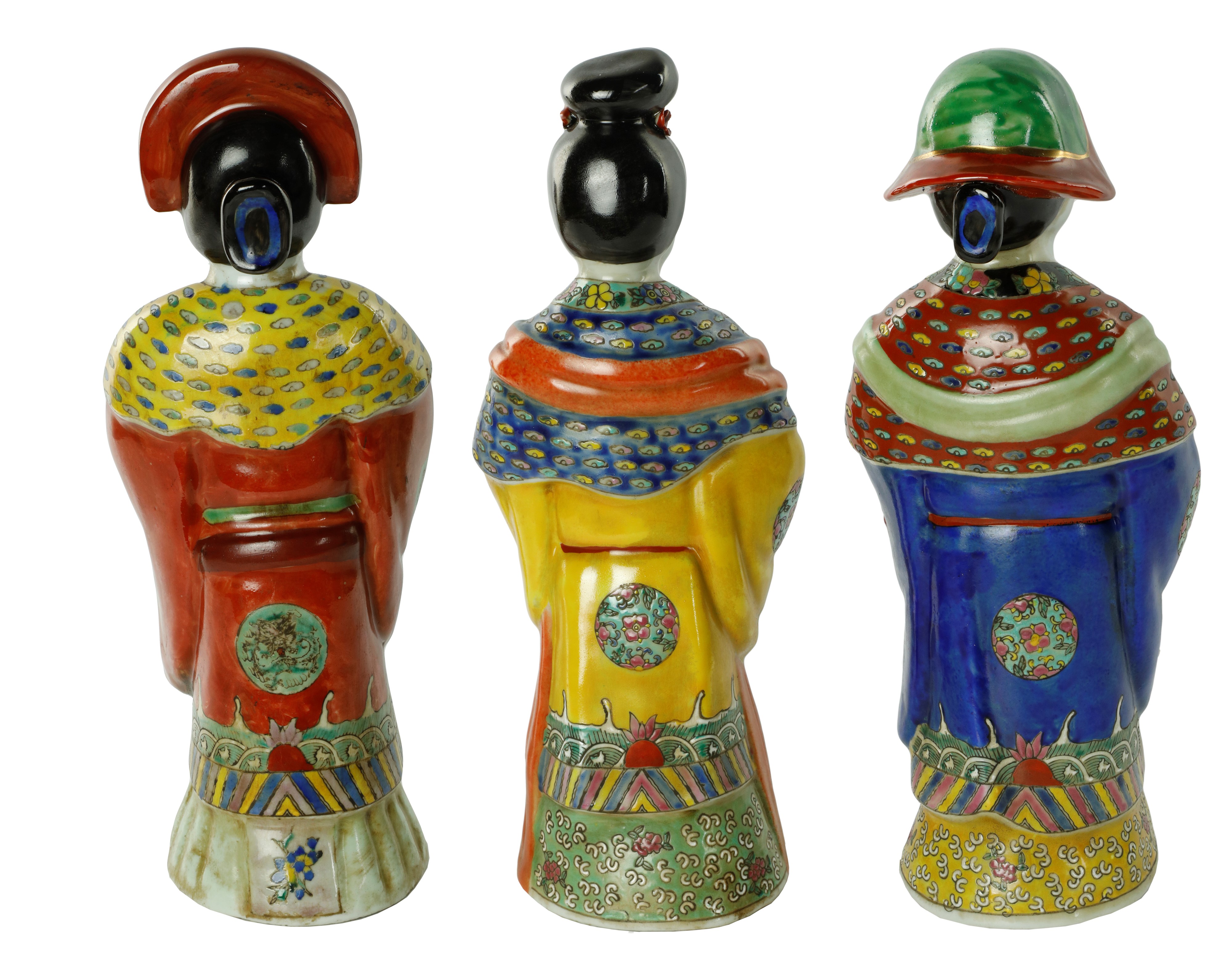 GRUPPO DI TRE FIGURE IN PORCELLANA - CINA-