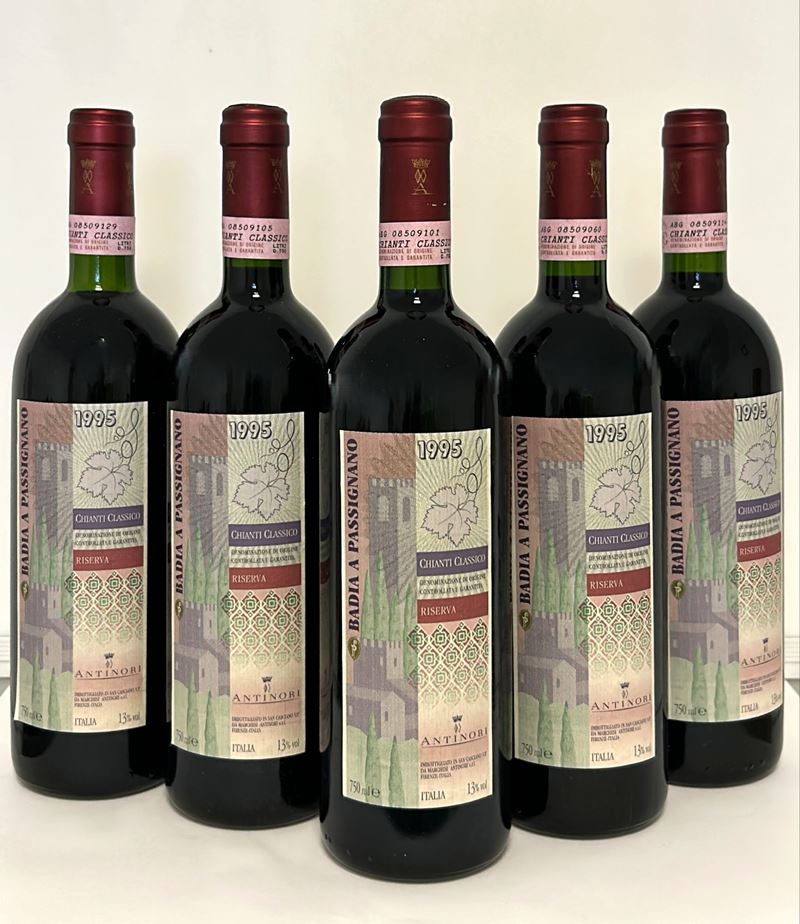 Gruppo di 5 bottiglie ANTINORI 1997
