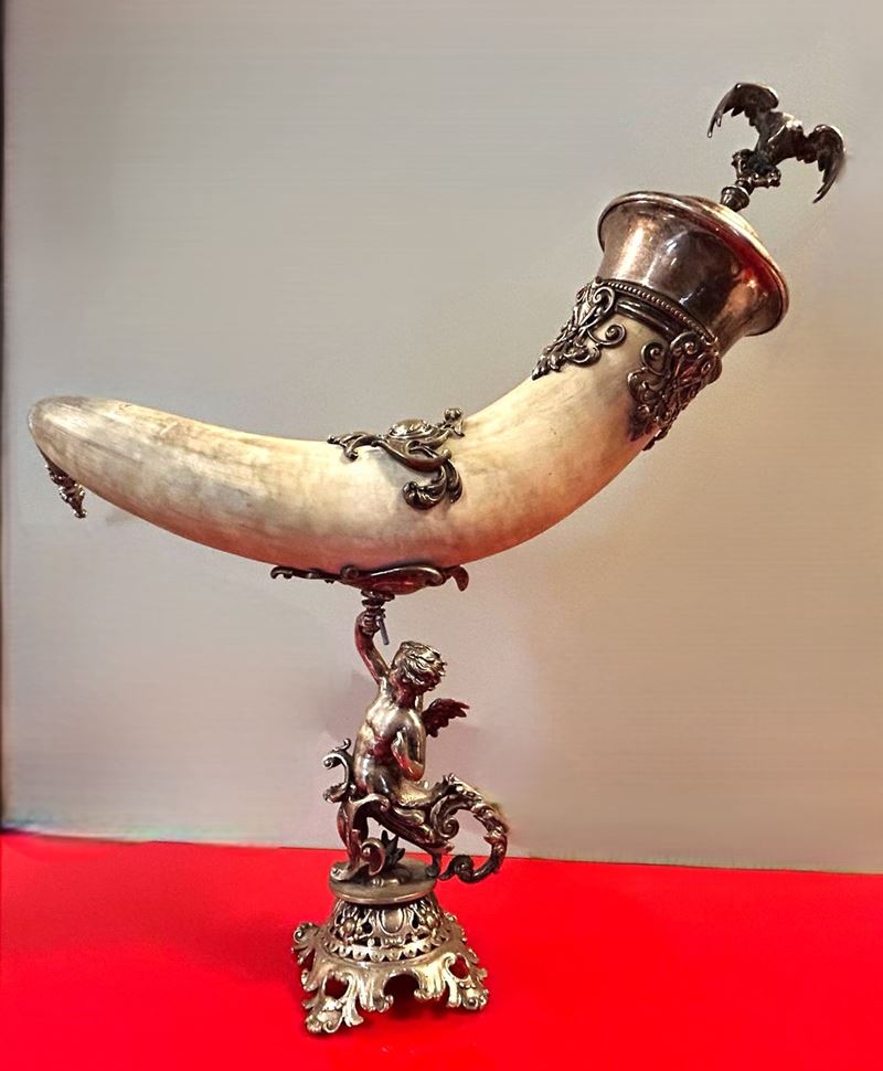 "Drinking horn"