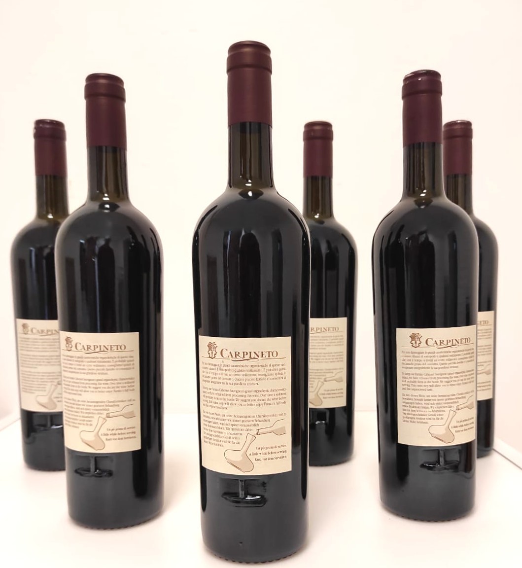 GRUPPO DI 6 BOTT. DI FARNITO CARPINETO 1996