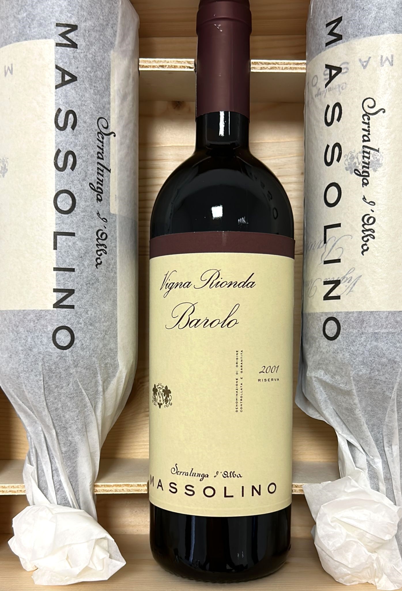 GRUPPO DI 6 BOTT. DI BAROLO VIGNA RIOND MASSOLINO 2001