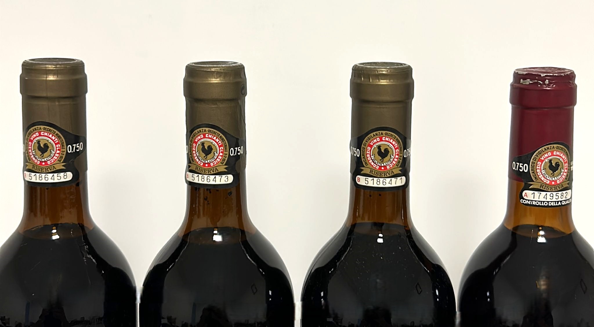 GRUPPO DI 4 BOTT. BADIA A COLTIBUONO (1970-1982)