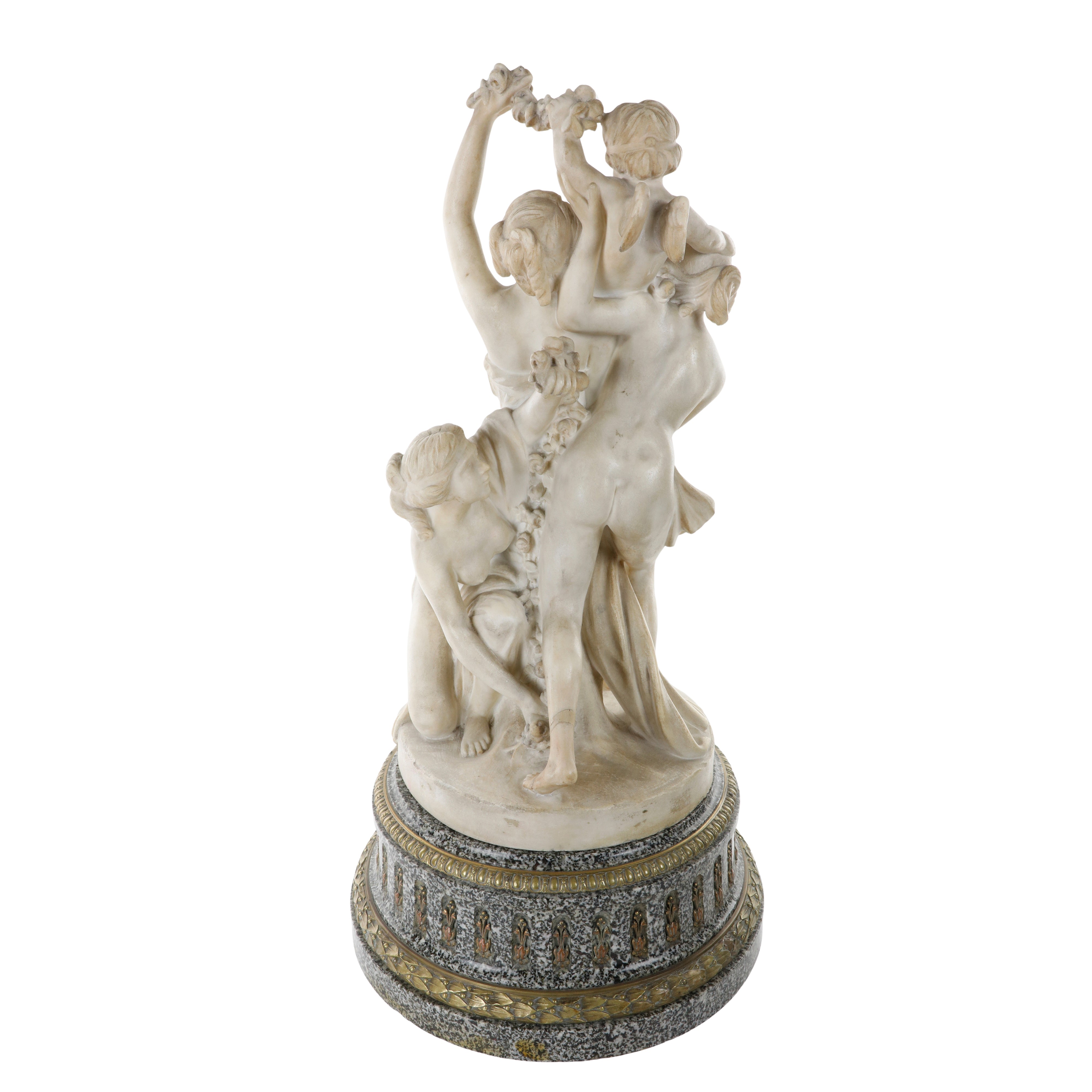 Gruppo scultoreo in marmo - "Cupido con ninfe"