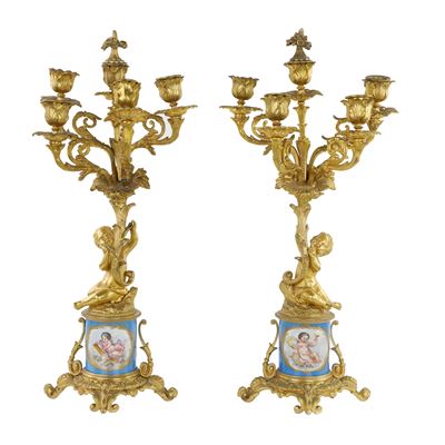 Coppia di candelabri a cinque luci, Bronzo dorato e Porcellana di Sèvres, XIX secolo