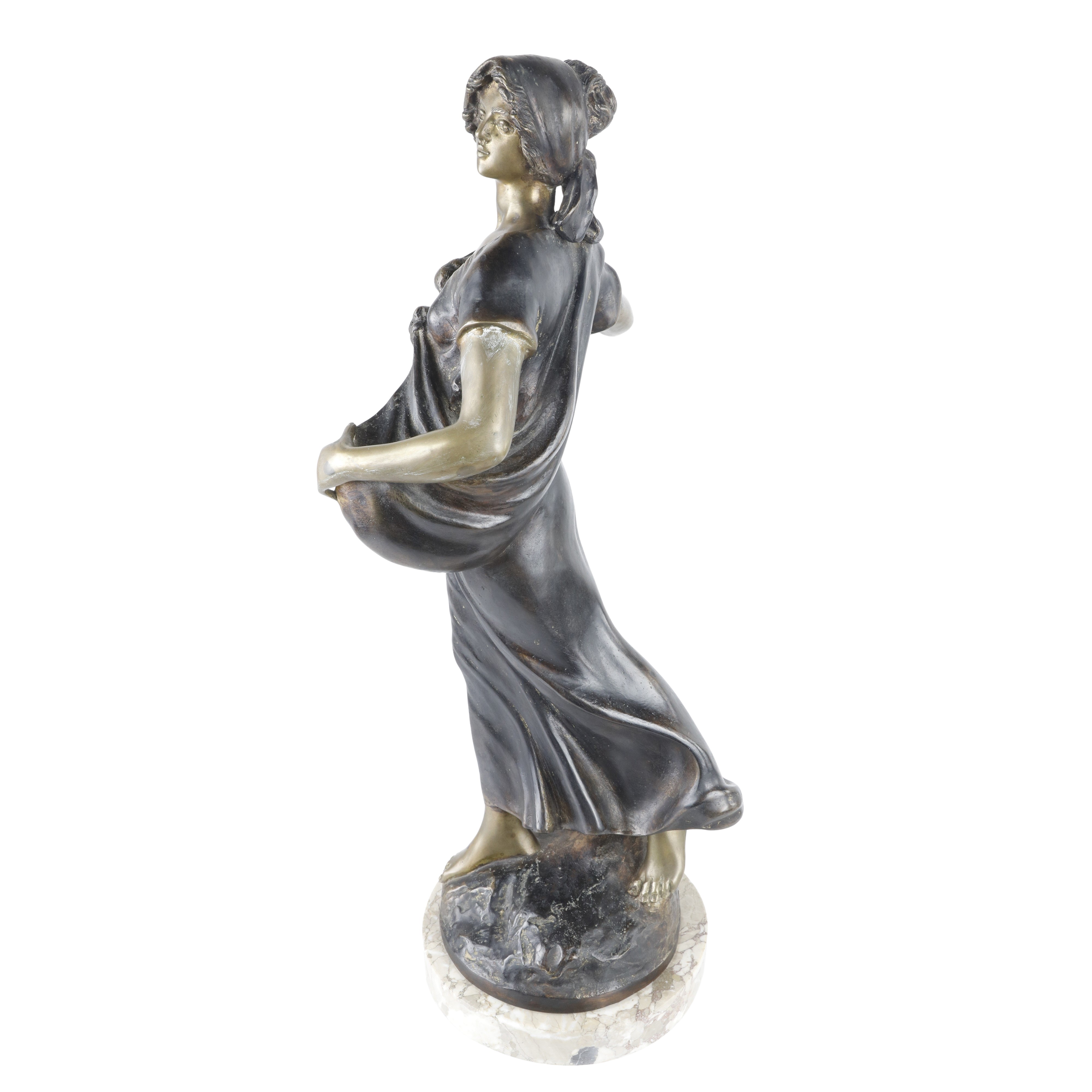 Autore ignoto, Seminatrice, scultura in bronzo patinato