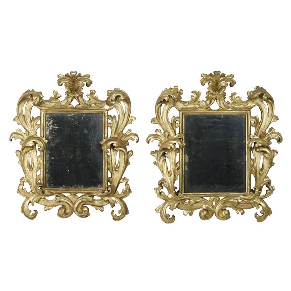 Bella coppia di specchiere a "cartoccio" - Emilia - XVII secolo