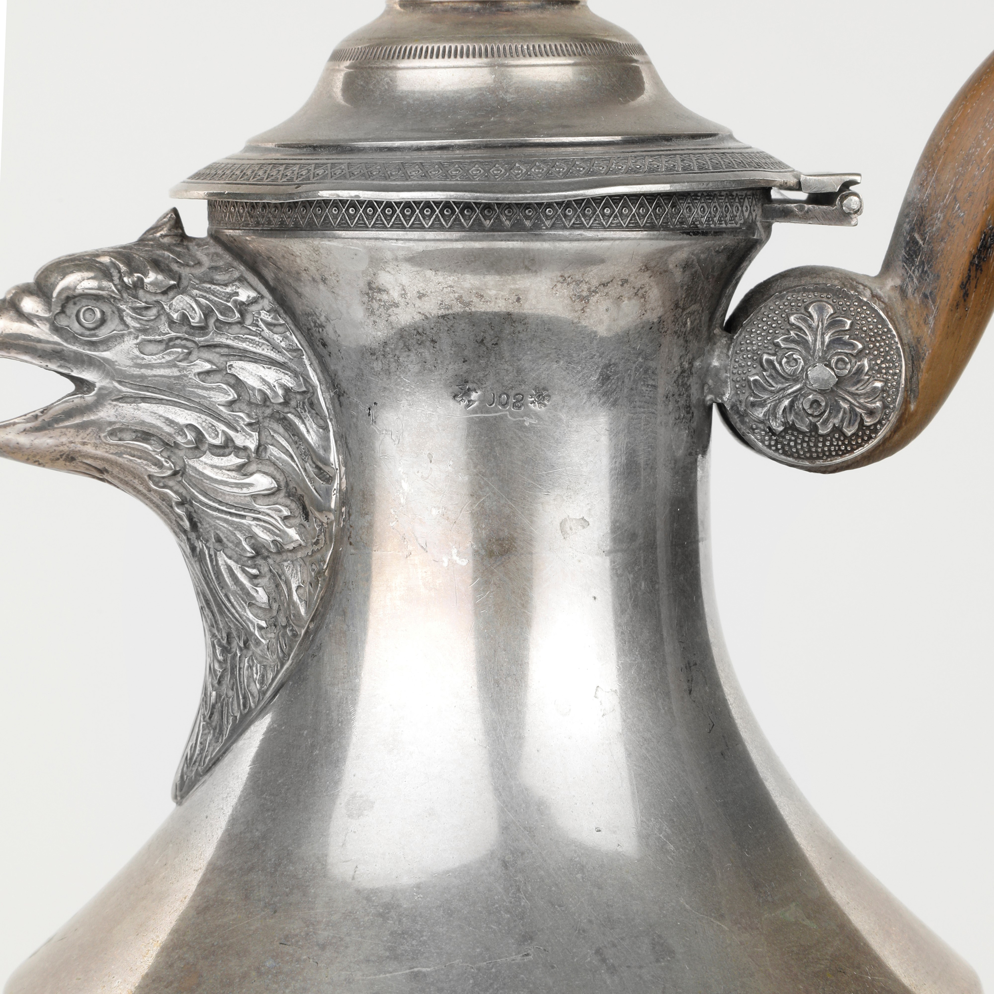 Caffettiera in argento 800, prima metà del XIX secolo