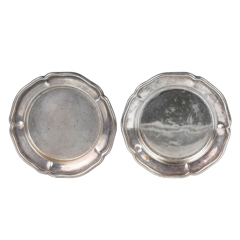 Coppia di piattini in argento 800, Missiaglia