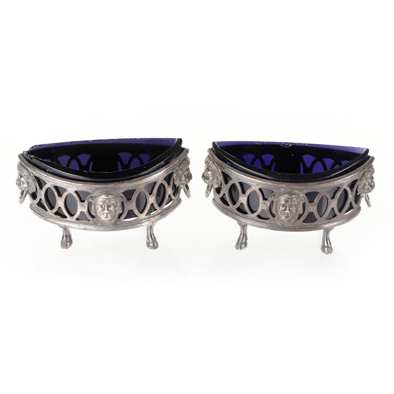 Portasale in Argento, Coppia di saliere stile Impero con montatura traforata