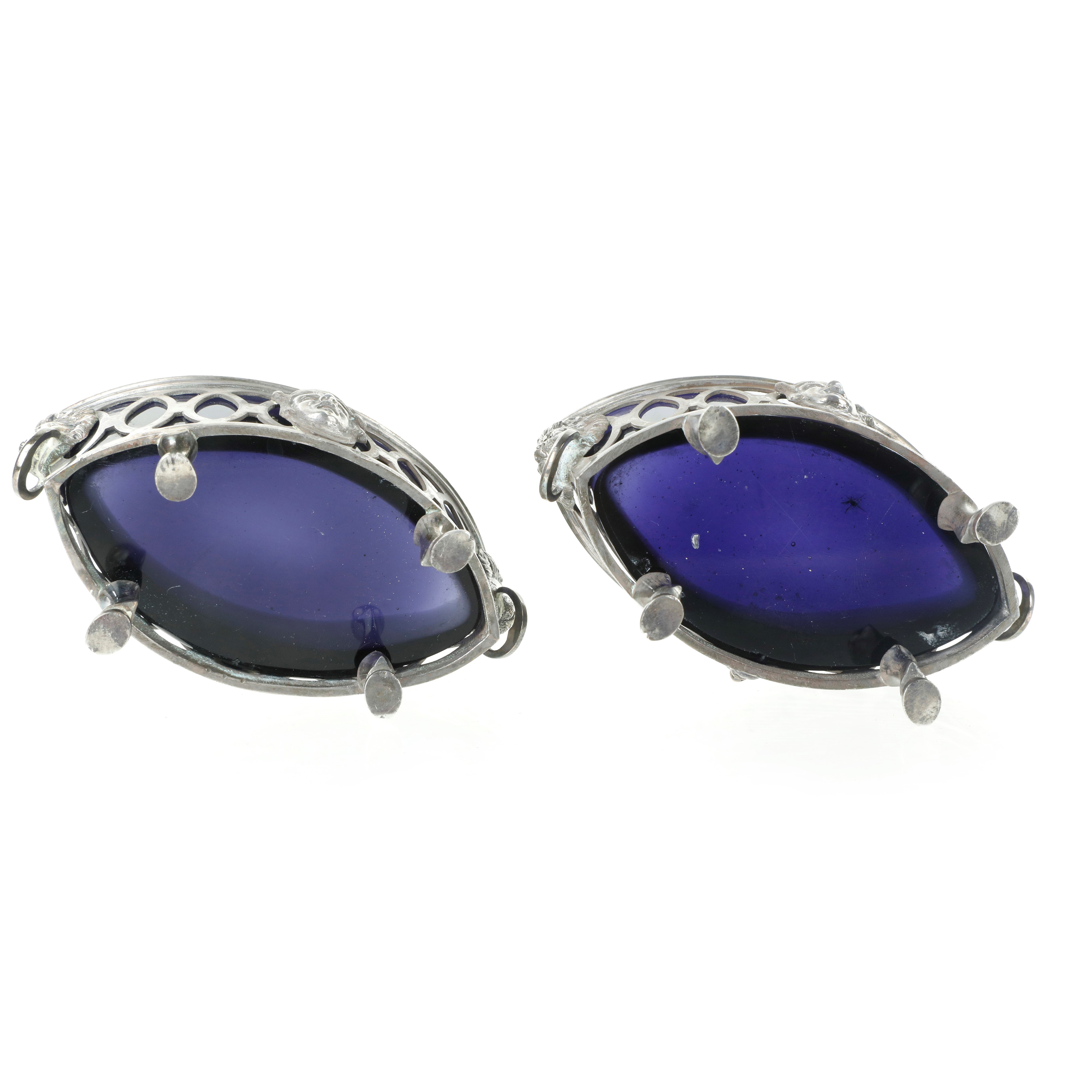 Portasale in Argento, Coppia di saliere stile Impero con montatura traforata