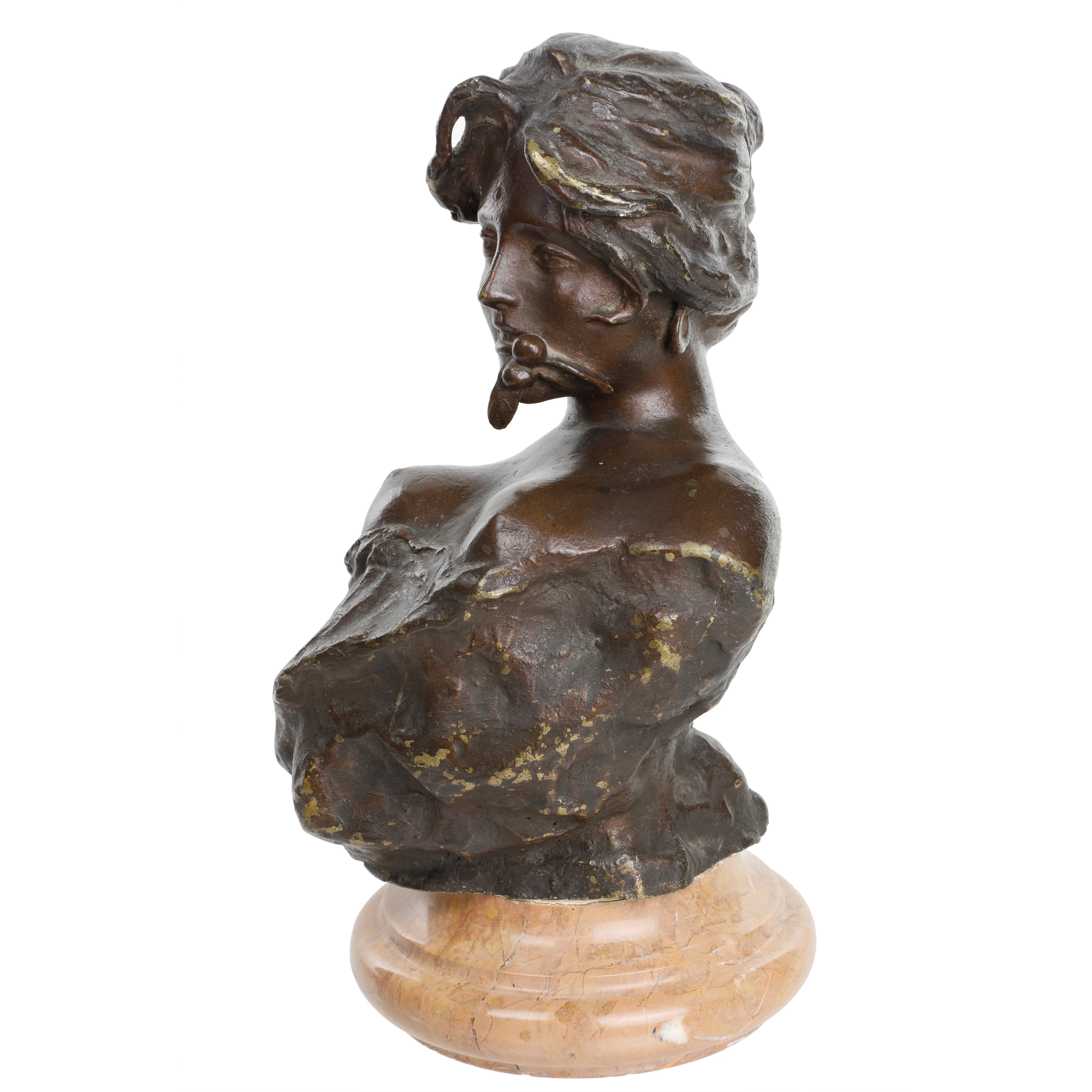 Scultore del XIX secolo, Piccolo mezzobusto di donna con fiore in bocca, bronzo patinato su base ...