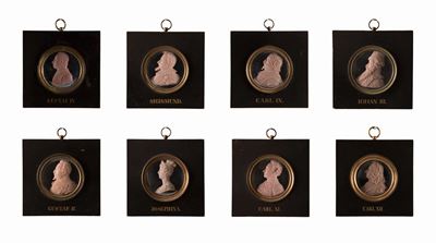 Lotto di 8 Miniature in Cera con Profili Re di Svezia