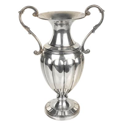 Coppa baccellata, argento 800