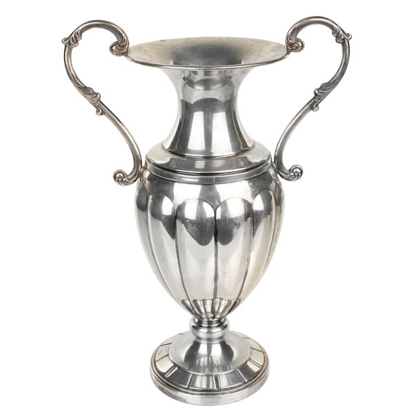 Coppa baccellata in  argento 