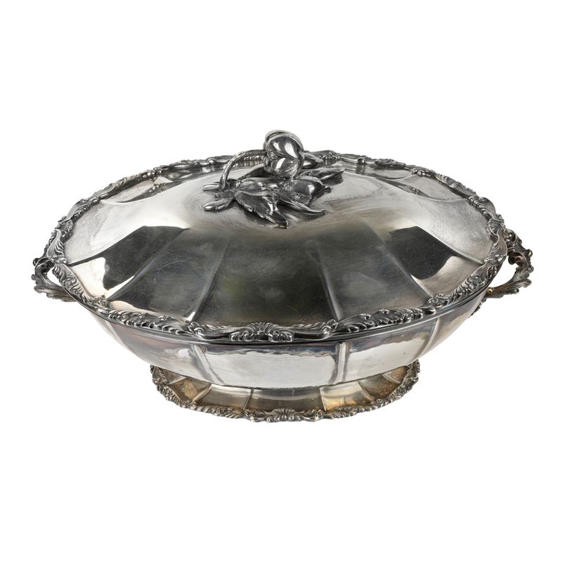 Zuppiera in Argento 800, cm 21,5 x 37 x 24,5