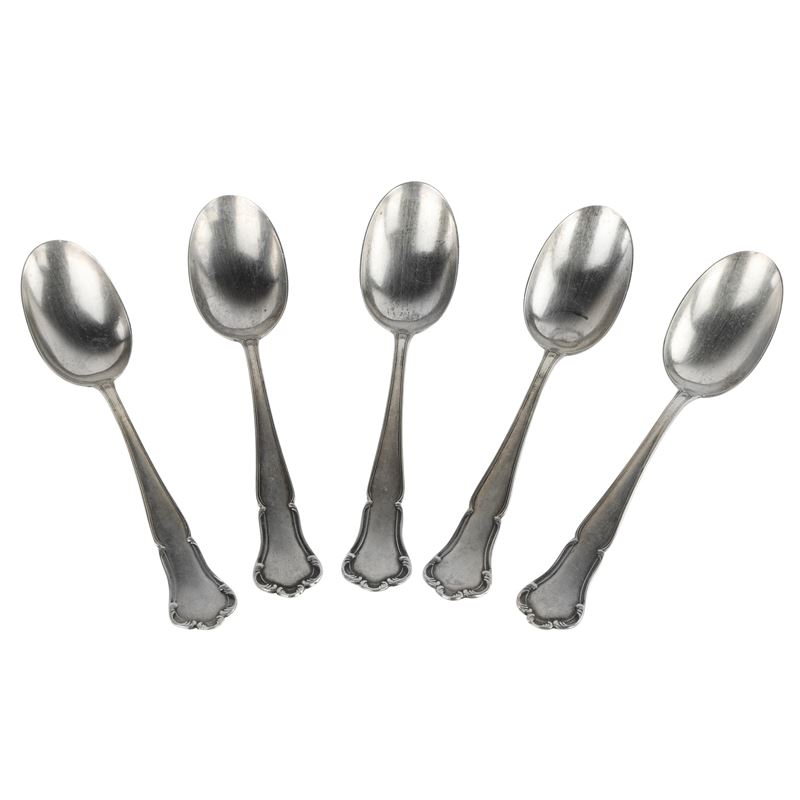 Cinque cucchiaini in argento 800