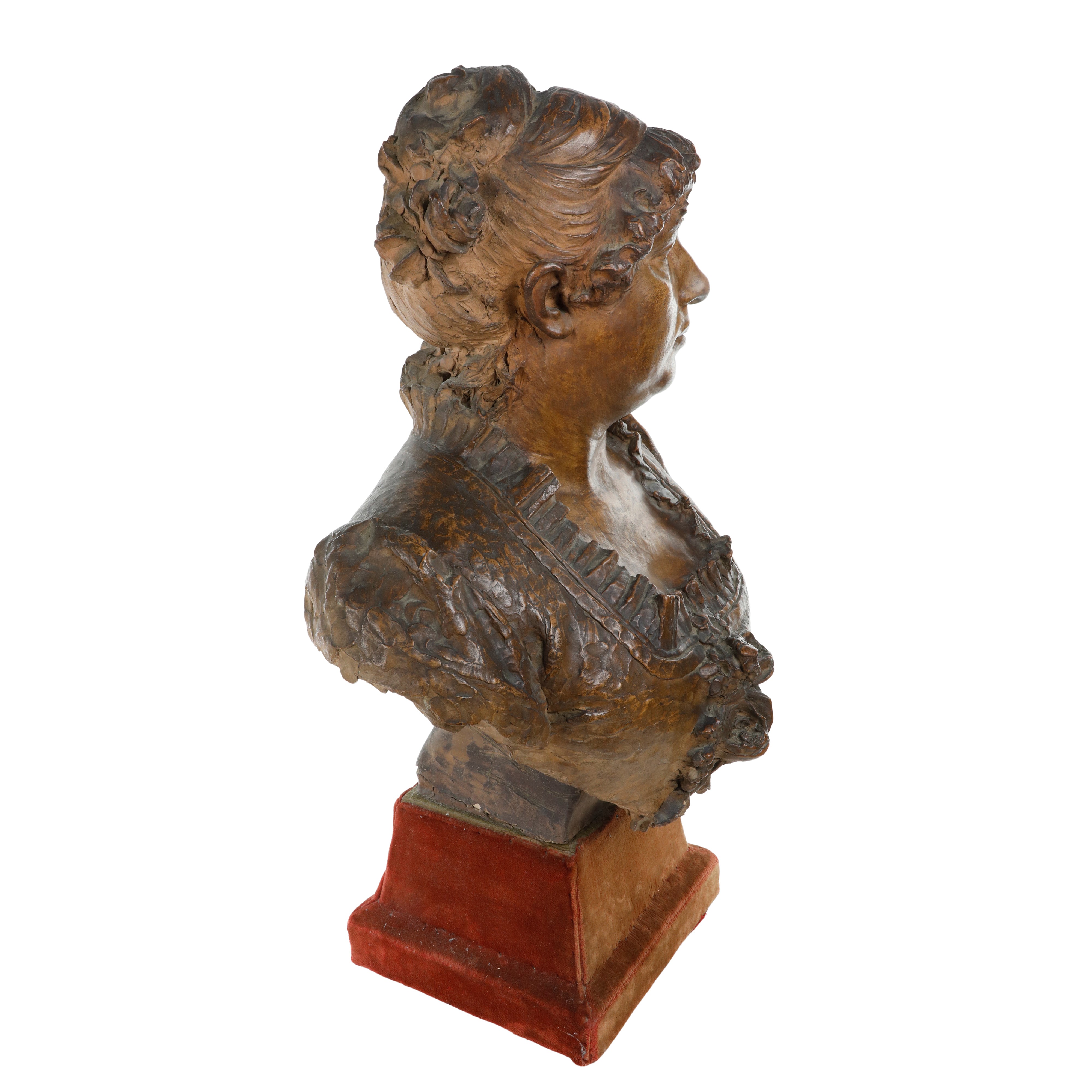 Mezzobusto di popolana in terracotta