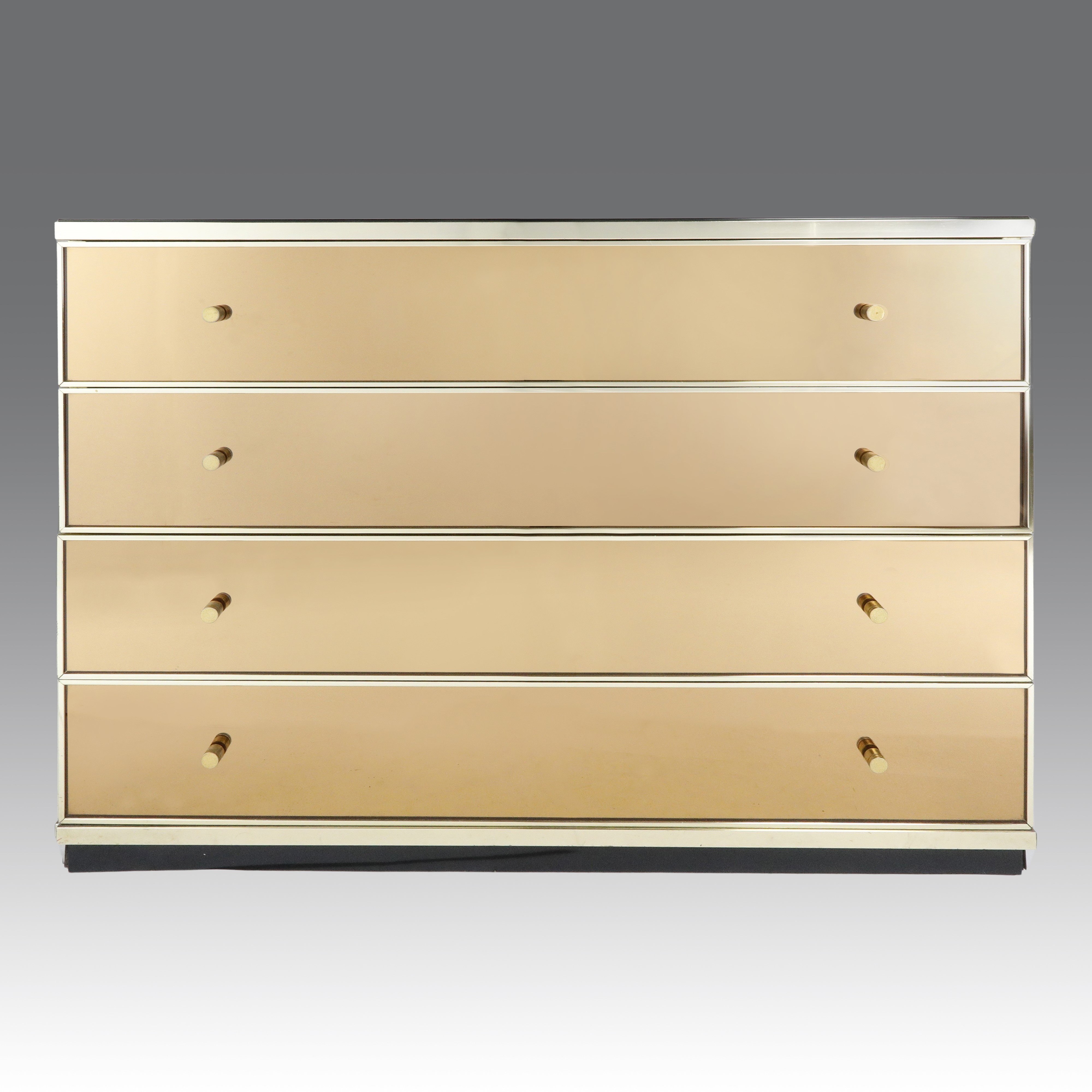 Renato Zevi - Credenza con due sportelli e cassettiera a quattro cassetti in cristallo specchiato...