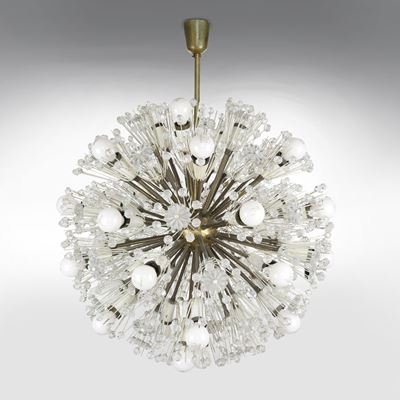 Emil; Lampadario a sospensione a sedici luci, produzione A. Rupert Nikoll (Vienna), 1955