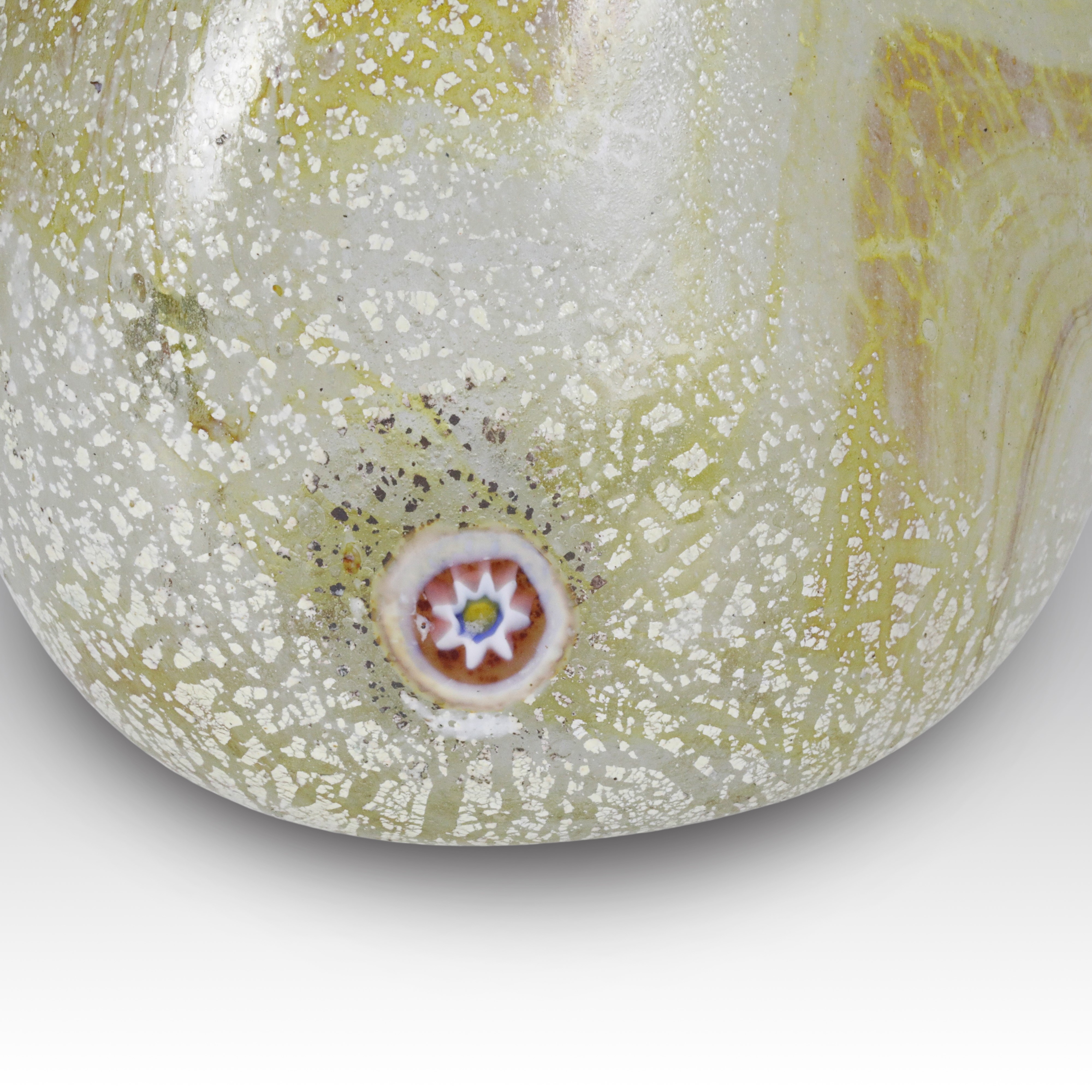 La Murrina, Vaso sferico con alto collo conico in pasta vitrea incamiciata con murrina a cuore, M...