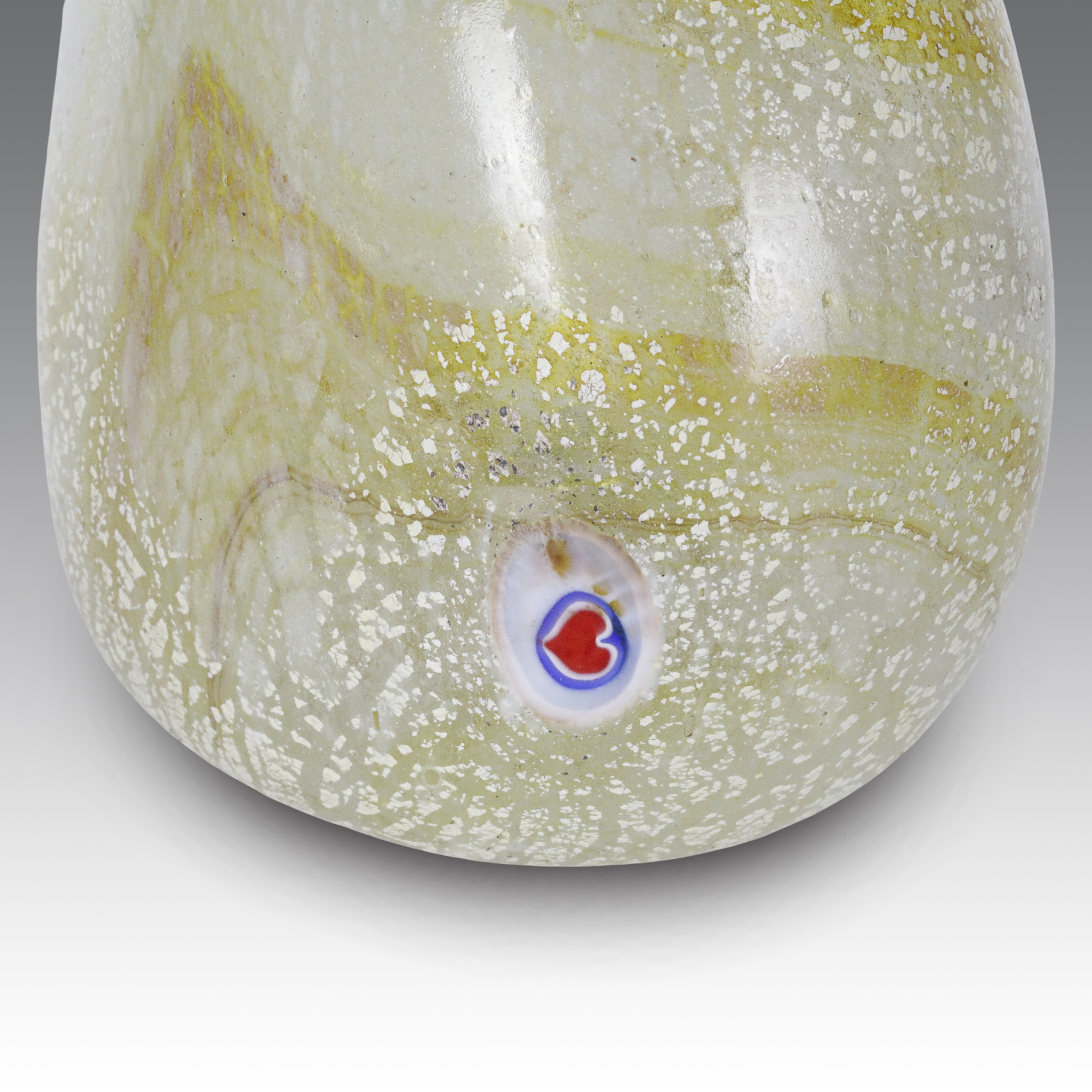 La Murrina, Vaso sferico con alto collo conico in pasta vitrea incamiciata con murrina a cuore, M...