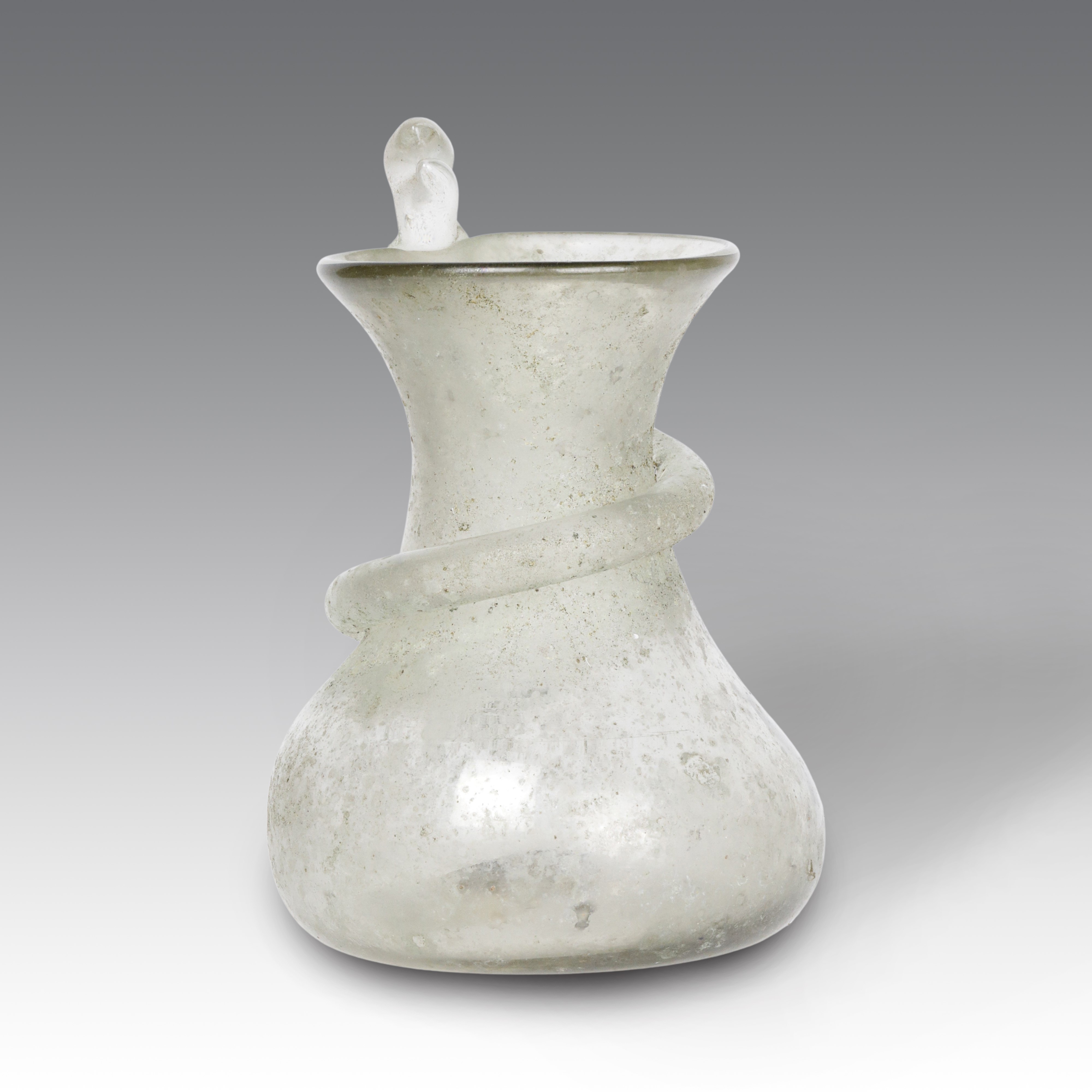 Vittorio Rigattieri - Vaso sferico schiacciato in vetro scavo lattimo con ossidi, Seguso-Murano (...