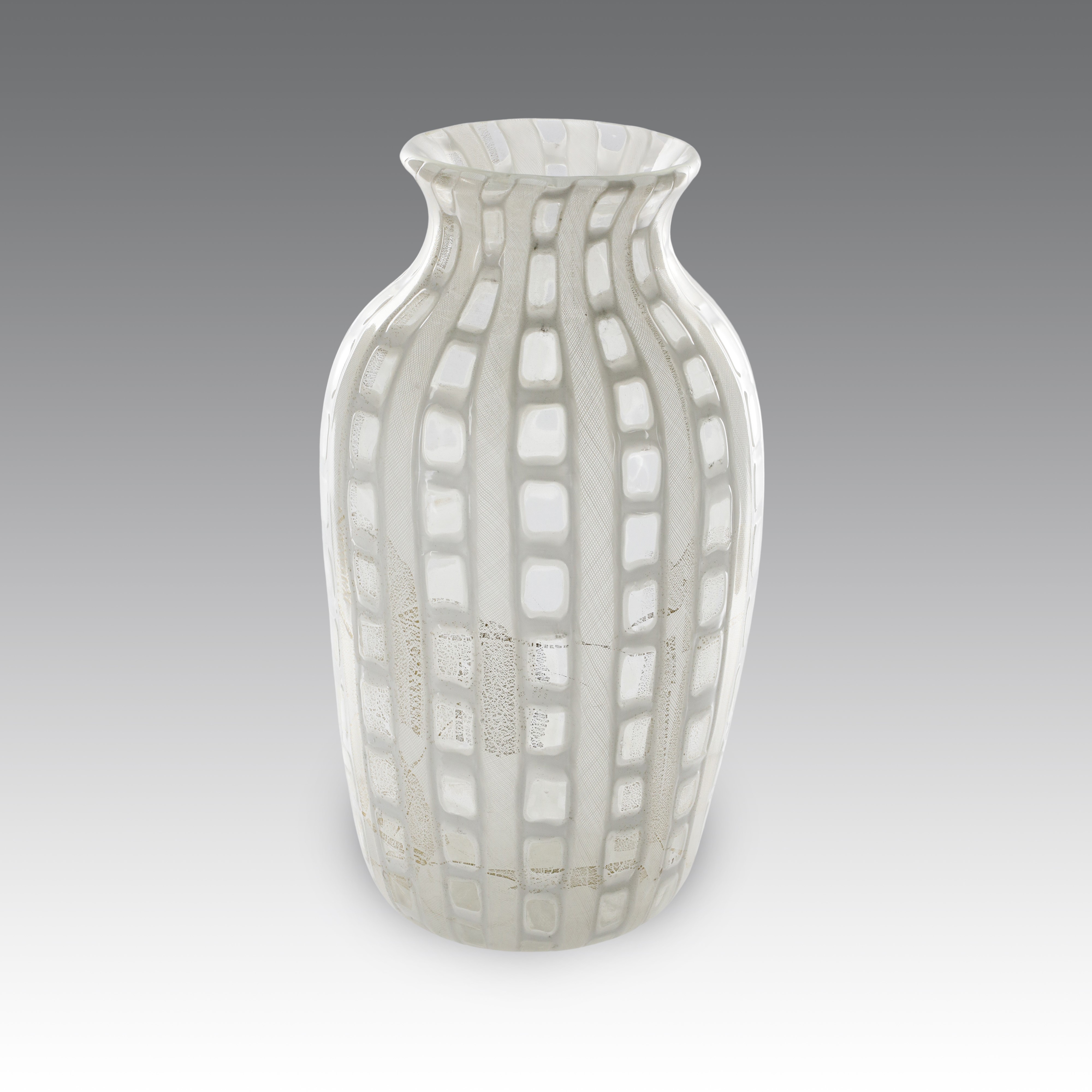 Ercole Barovier - Vaso in vetro trasparente decorato con occhi lattimo e rigature in vetro zanfir...