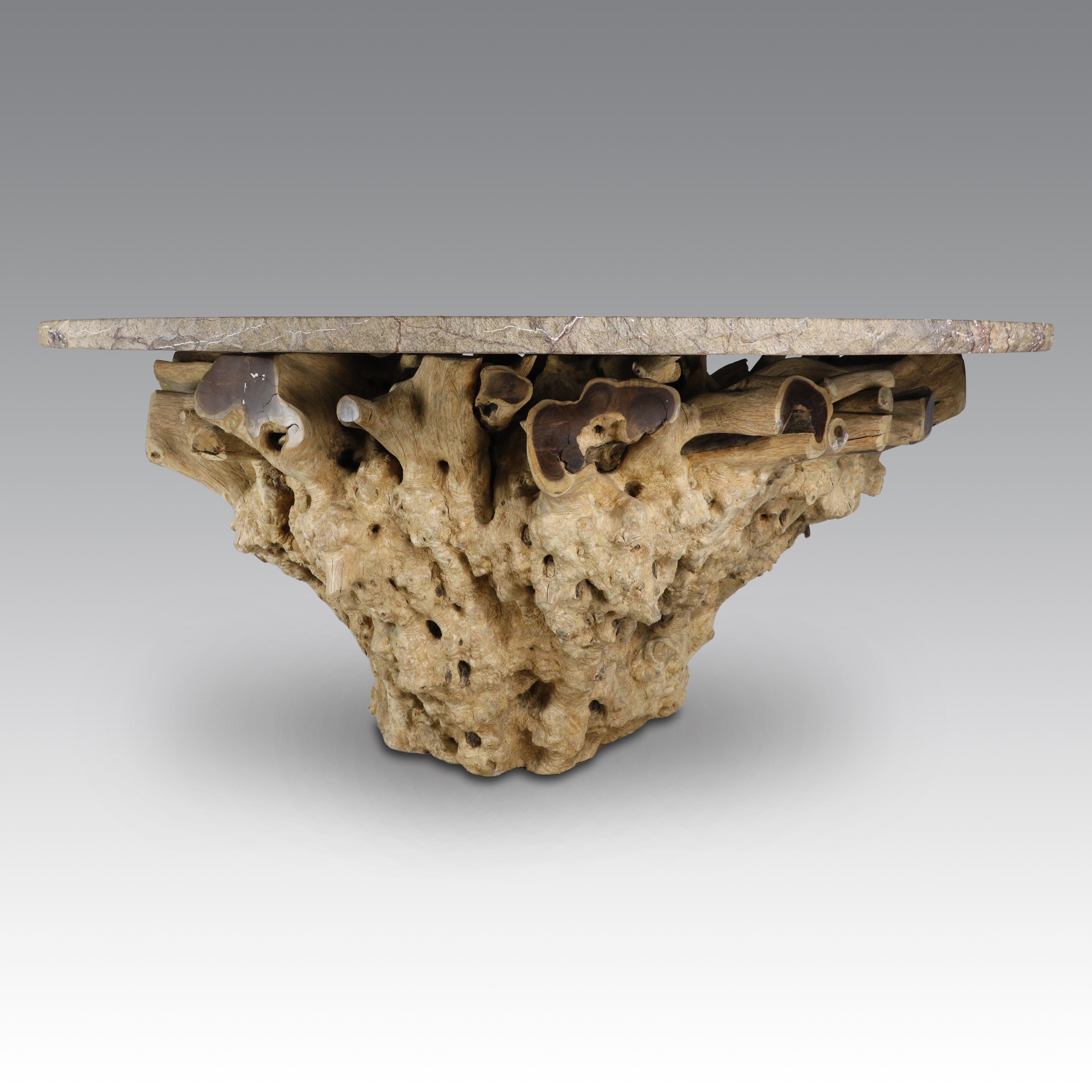 Celeste Dell'anna - Tavolo da centro “Tranche de Bois” con piano circolare in marmo Forrest Brown