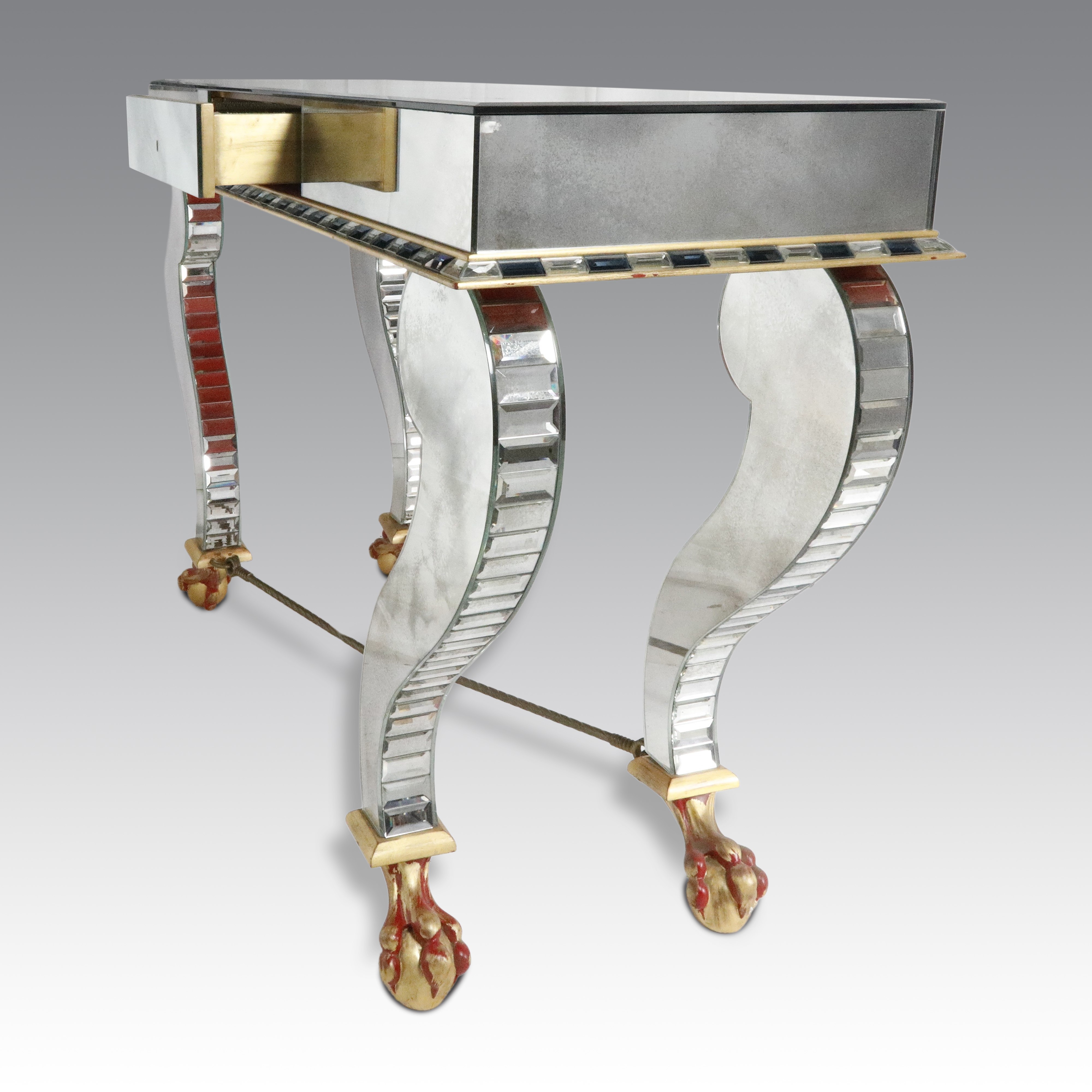 Celeste Dell'anna - Console specchiata con piedi “claw & ball”