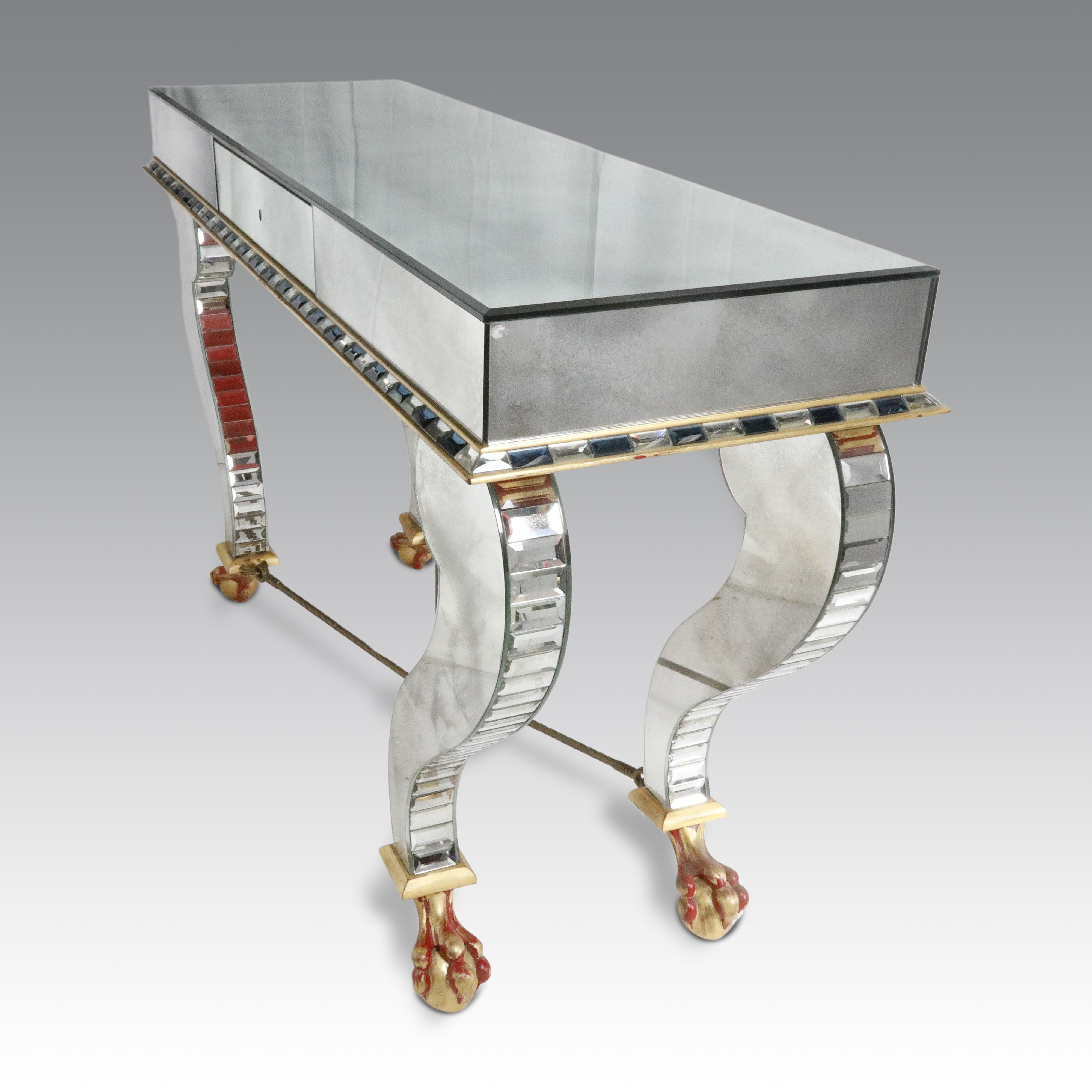 Celeste Dell'anna - Console specchiata con piedi “claw & ball”