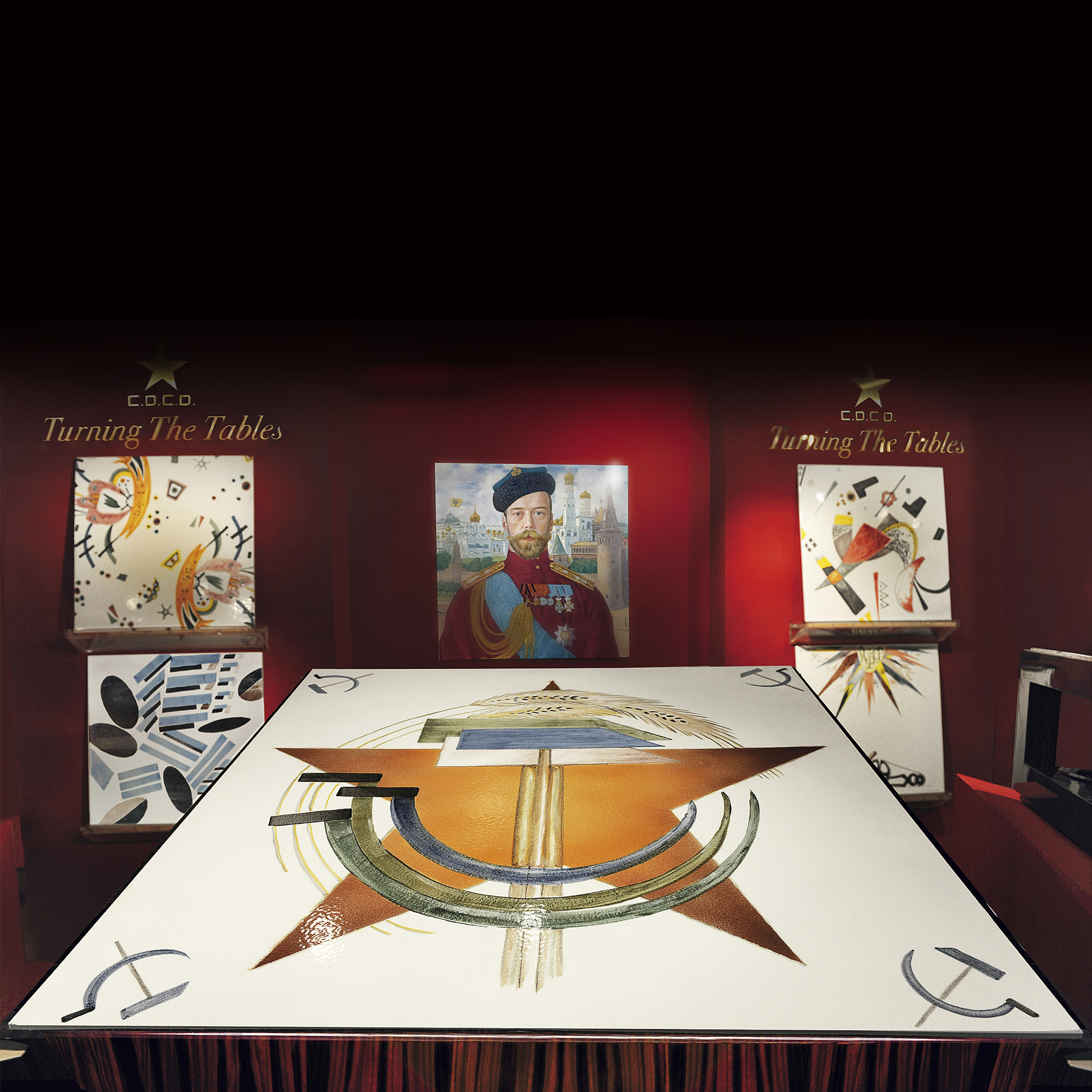 Celeste Dell'anna - Tavolo d’appoggio “Turning The Tables” (stella rossa), edizione limitata
