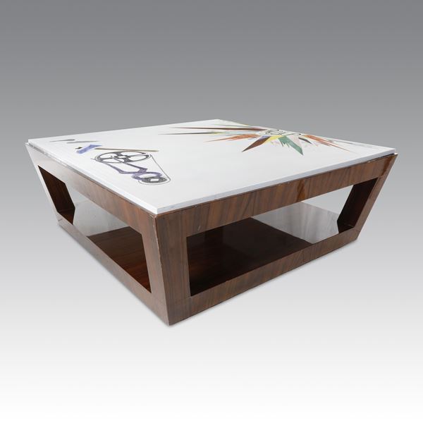 Celeste Dell'Anna - Tavolo da centro in zebrano “Turning the Tables” - limited edition design: falce e martello