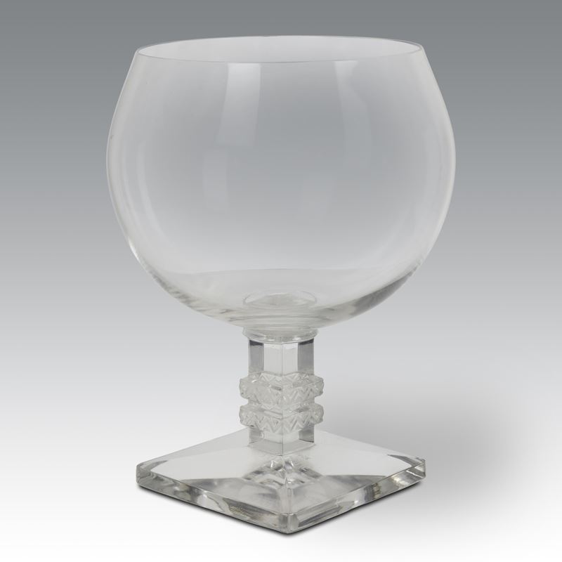 Lalique, Coppa sferica in vetro (produzione Belgio)