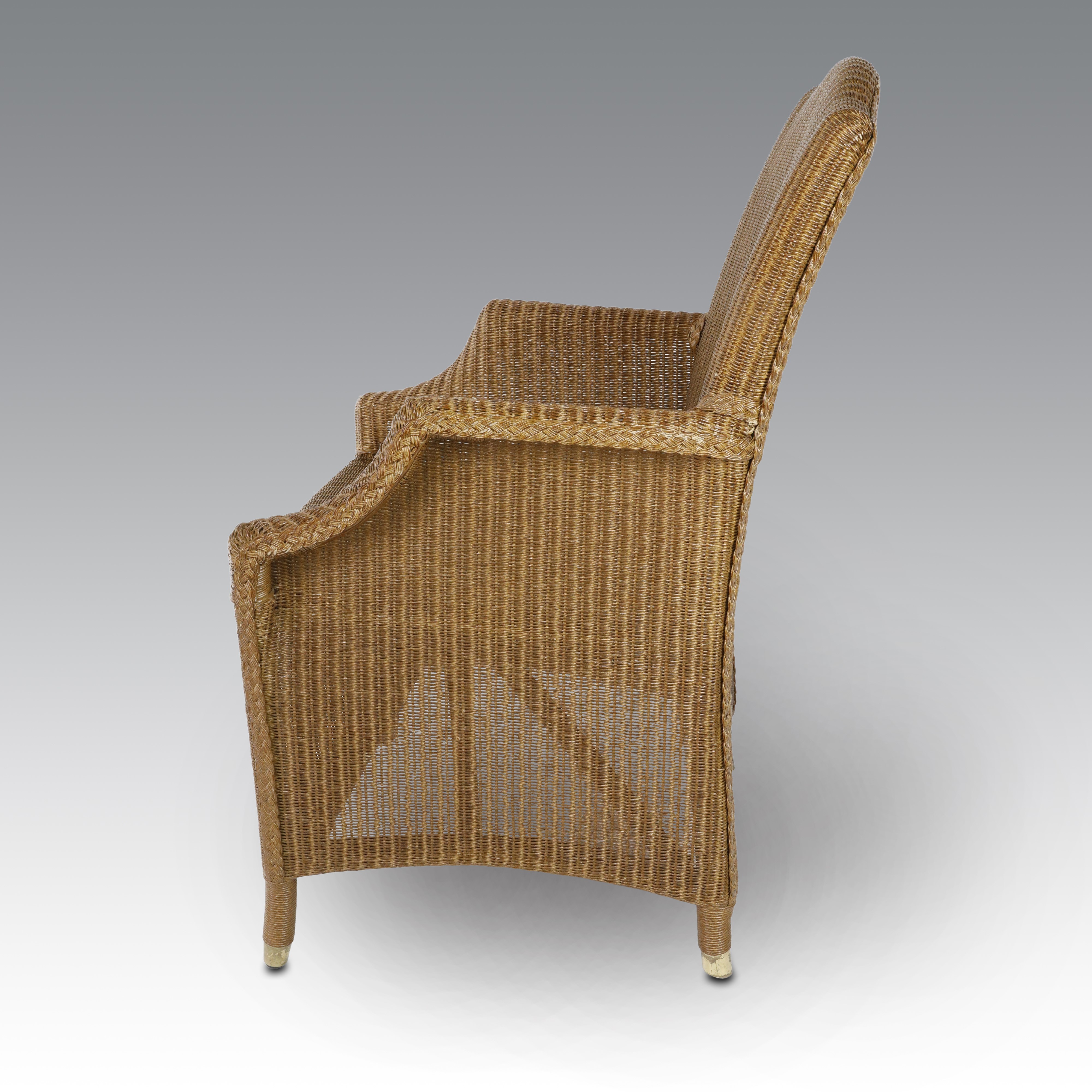 Celeste Dell'anna - Poltroncina in Lloyd Loom con filo metallico rivestito di carta kraft ritorta