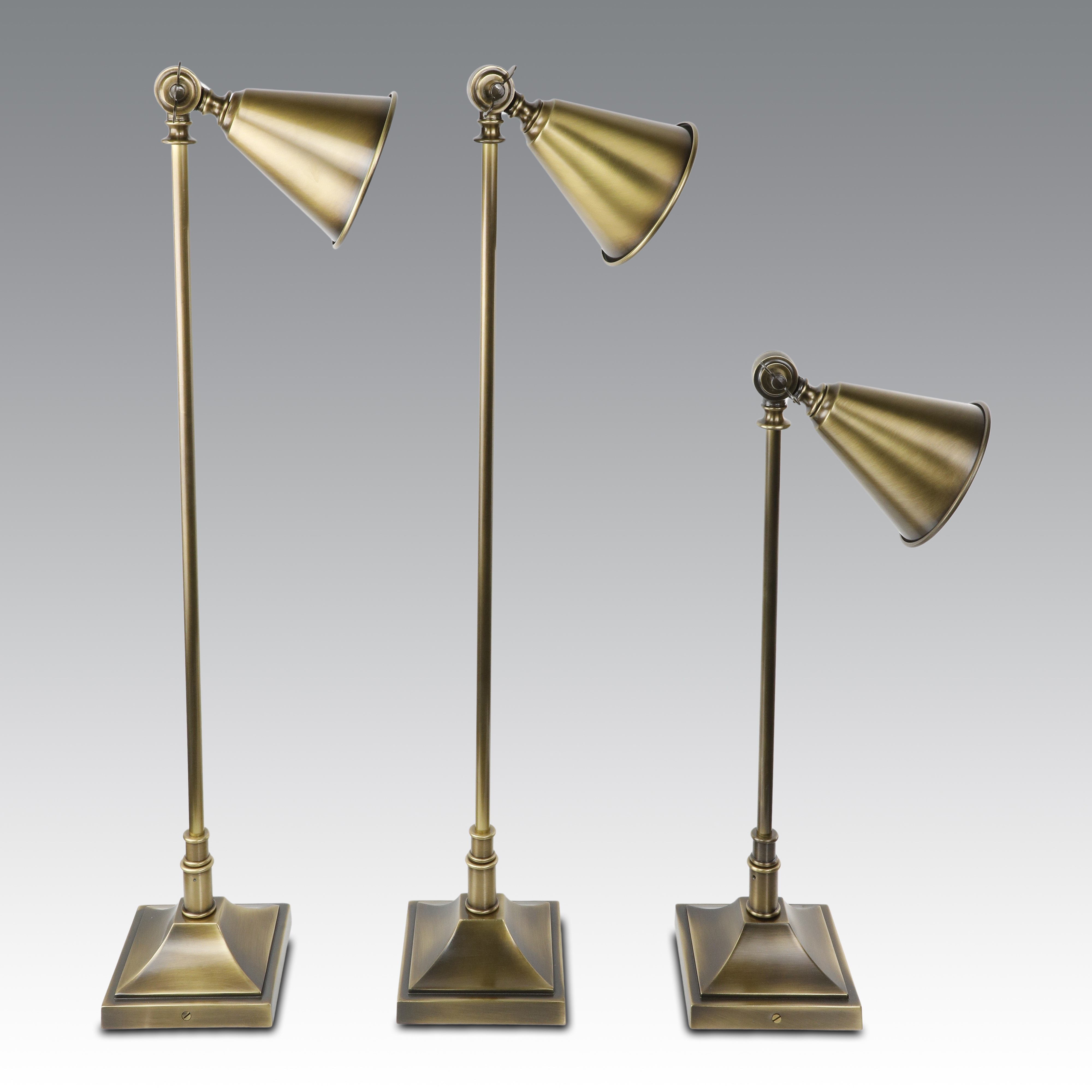 Celeste Dell'anna - Tre lampade color ottone