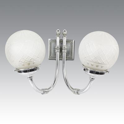 Coppia/Set di tre appliques a doppio braccio con diffusori e sfere in vetro lavorato