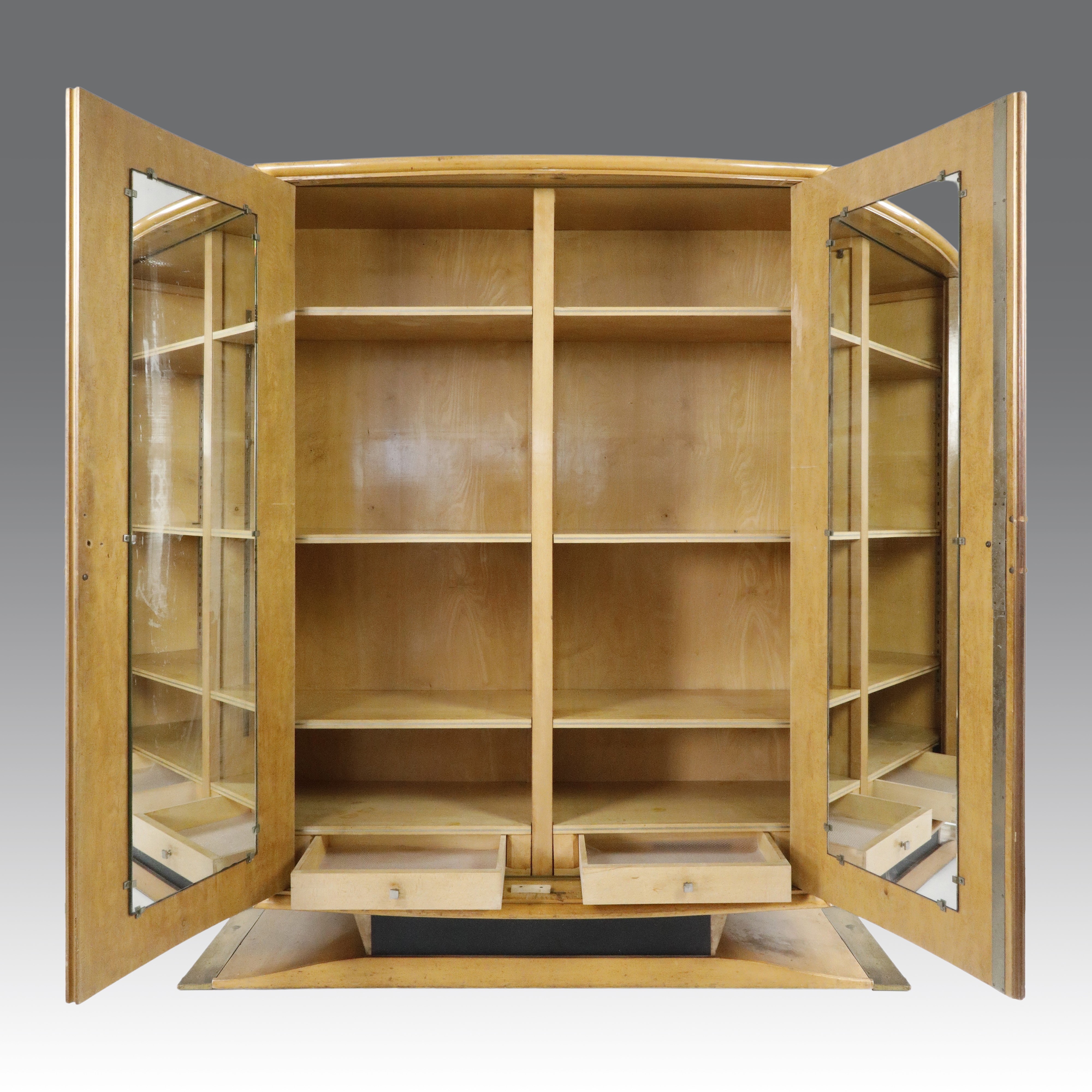 Paolo Buffa - Cabinet in legno con impiallacciatura in radica di tuja e specchiera