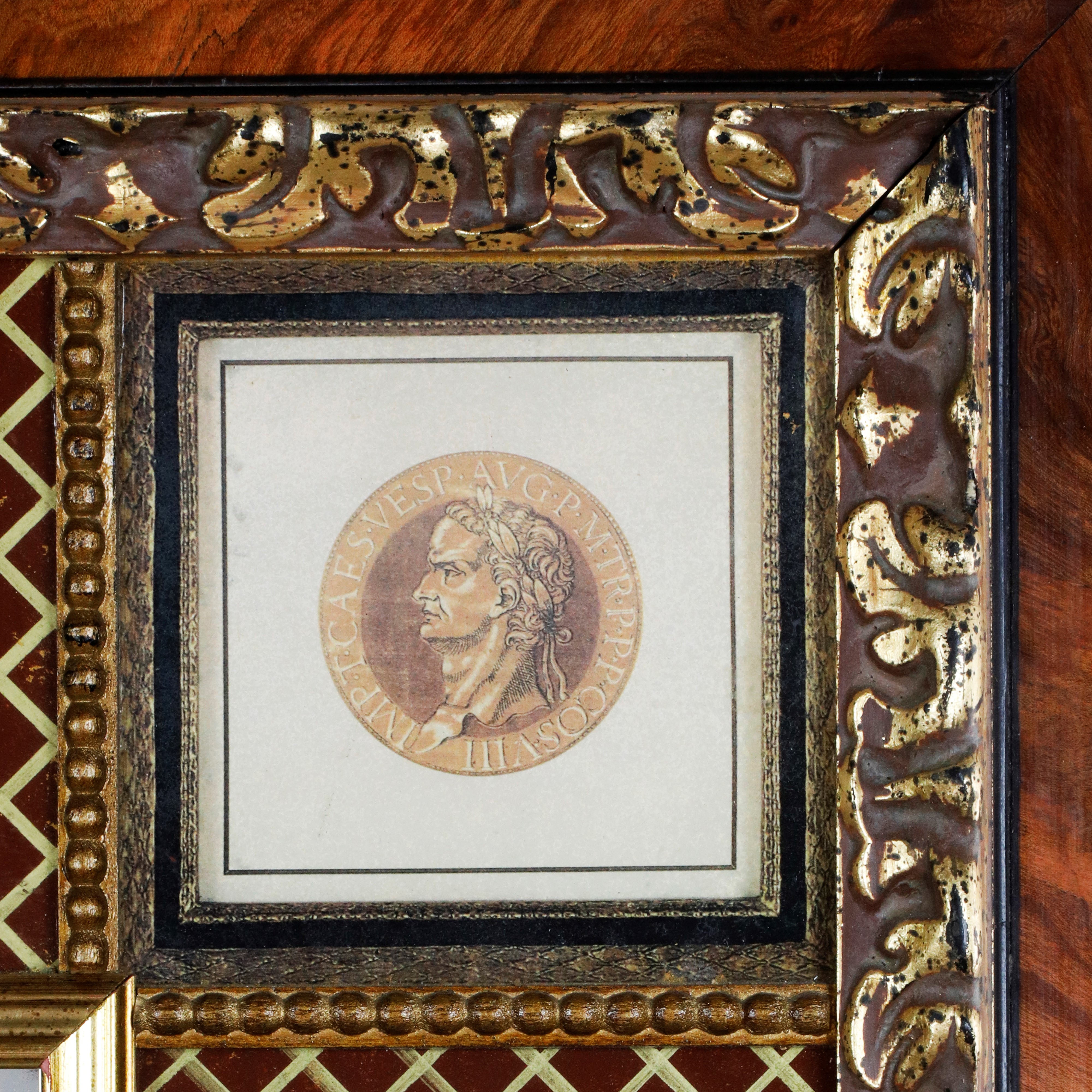 Lorenzo Mongiardino - Specchio da parete neoclassico con medaglioni di imperatori romani