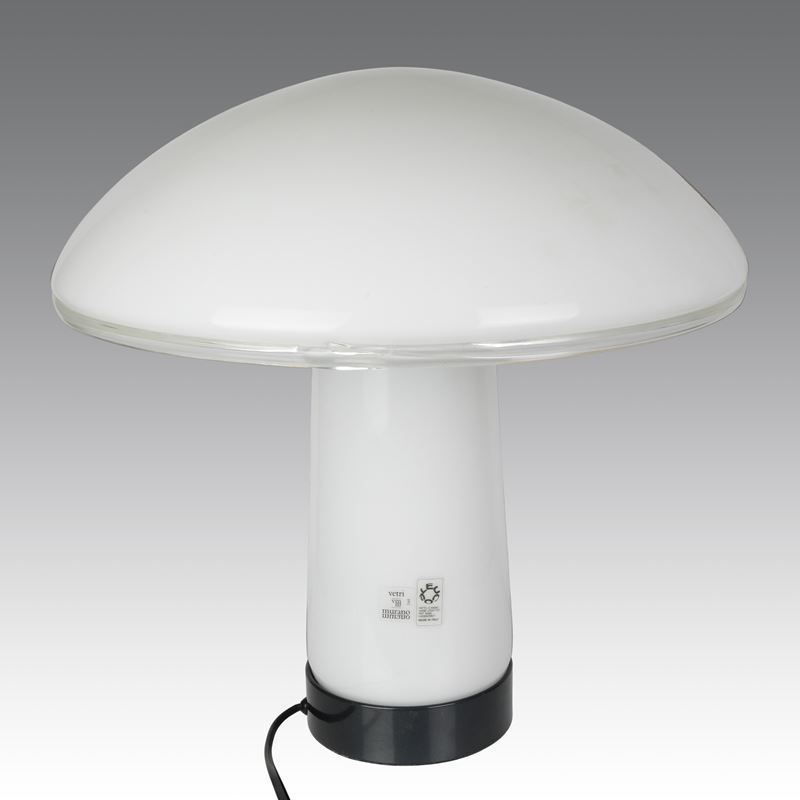 Roberto Pamio - Lampada da tavolo ad una luce modello Armonia, produzione Leucos (Murano), 1980