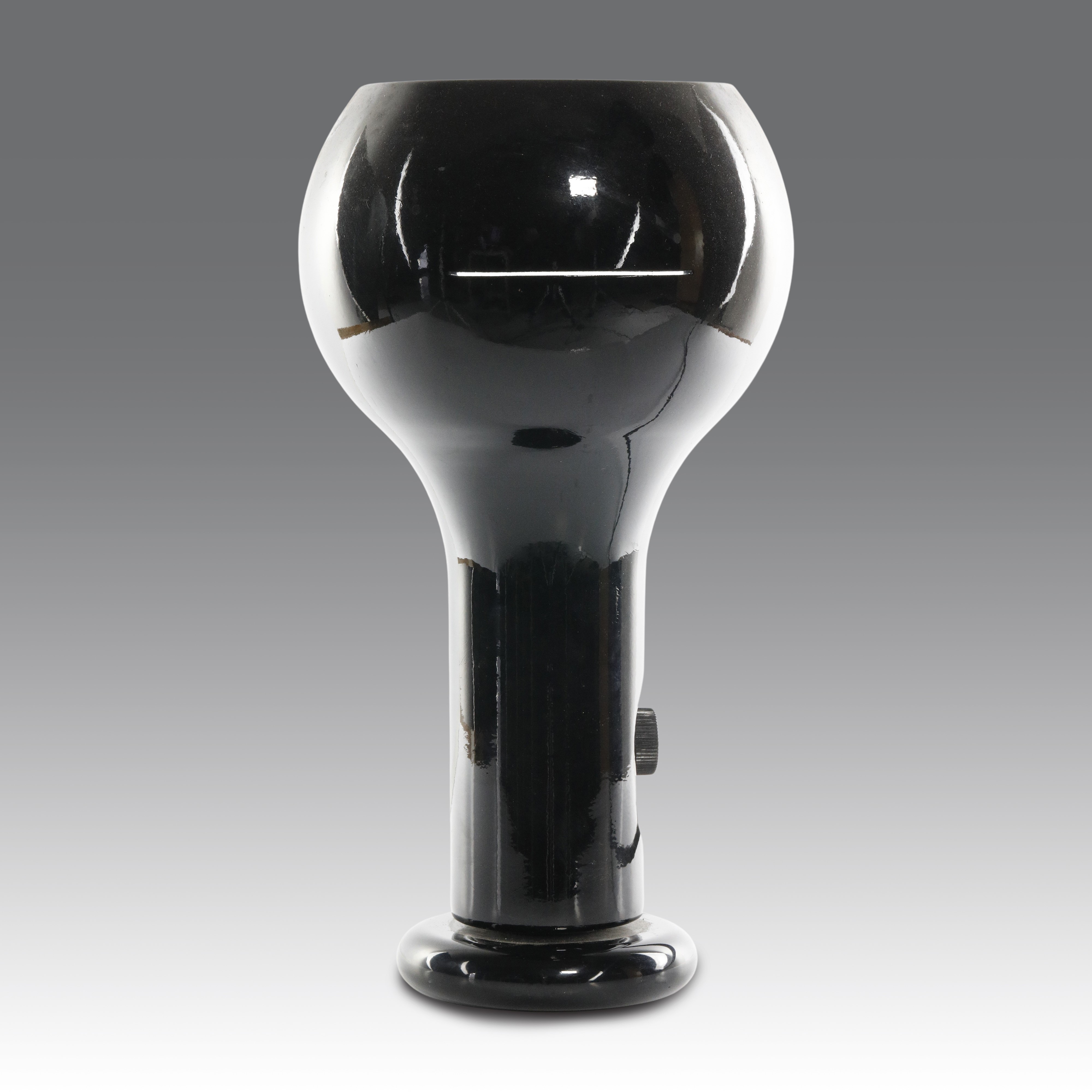 Joe Colombo - Lampada da tavolo ad una luce modello “2207” Flash, produzione O-Luce, 1968