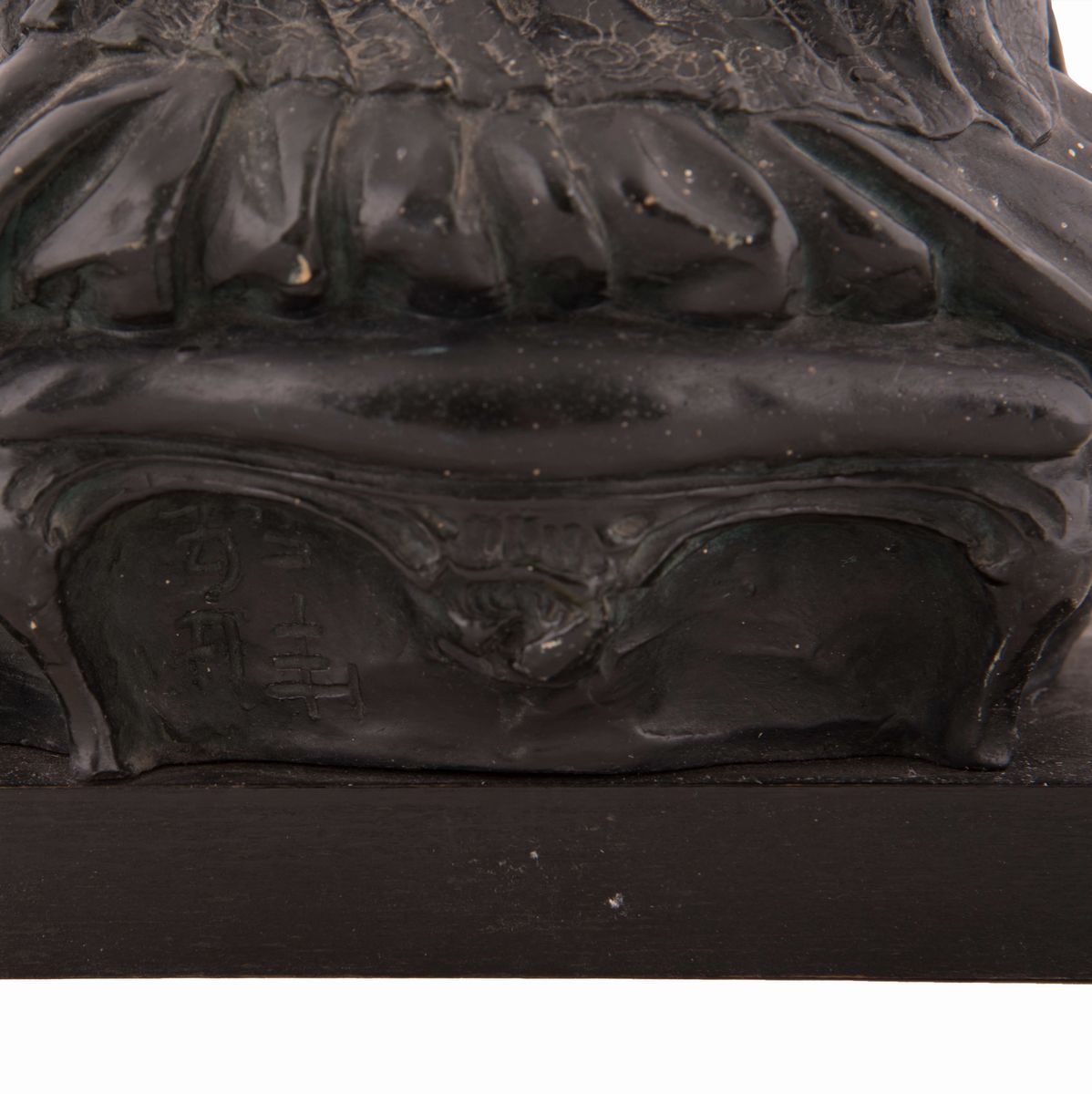 Scultura in Terracotta con Raffigurante Dama