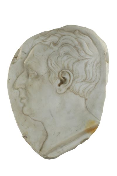 Antico Bassorilievo in Marmo Raffigurante Testa di Alfonso D'aragona