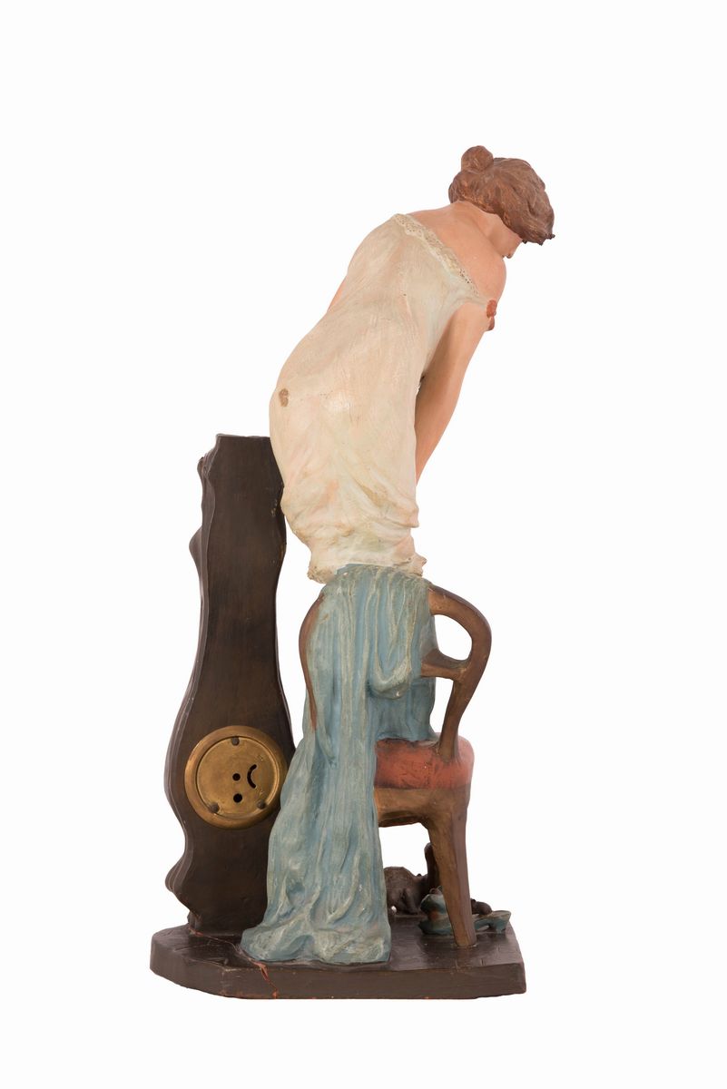 Scultura in Terracotta con Orologio
