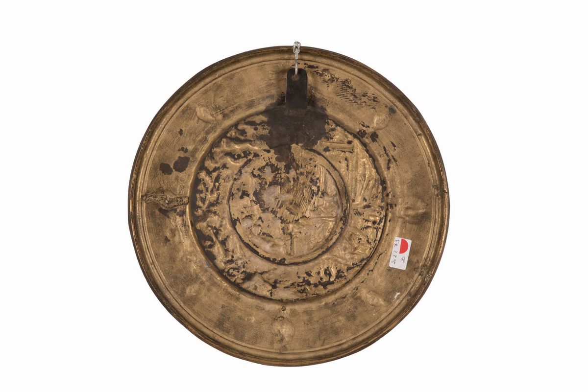 Bassorilievo in Bronzo Dorato di Forma Circolare Raffigurante Scena Mitologica Arricchito da Bord...