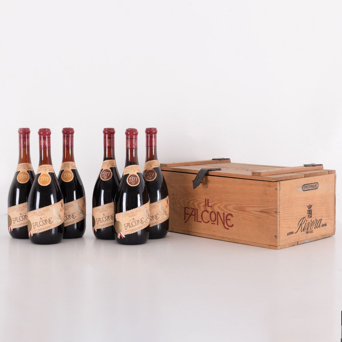 Castel del Monte Riserva "Il Falcone" Azienda Vinicola Riviera