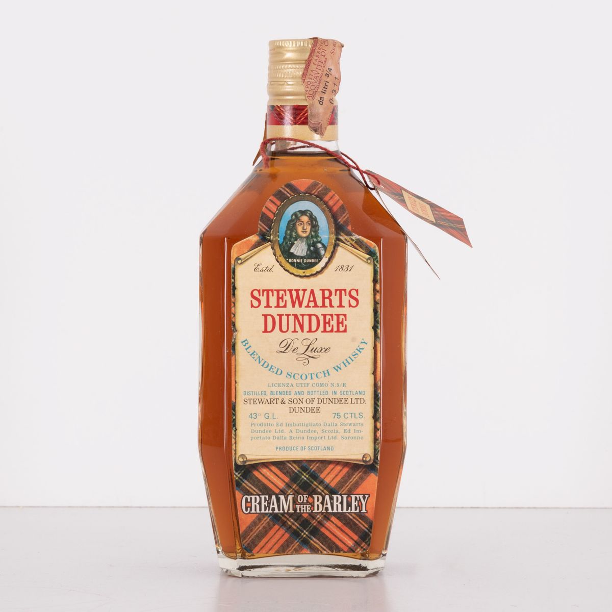 Deluxe Blended Scotch Wiskey Stewarts And Son Of Dundee