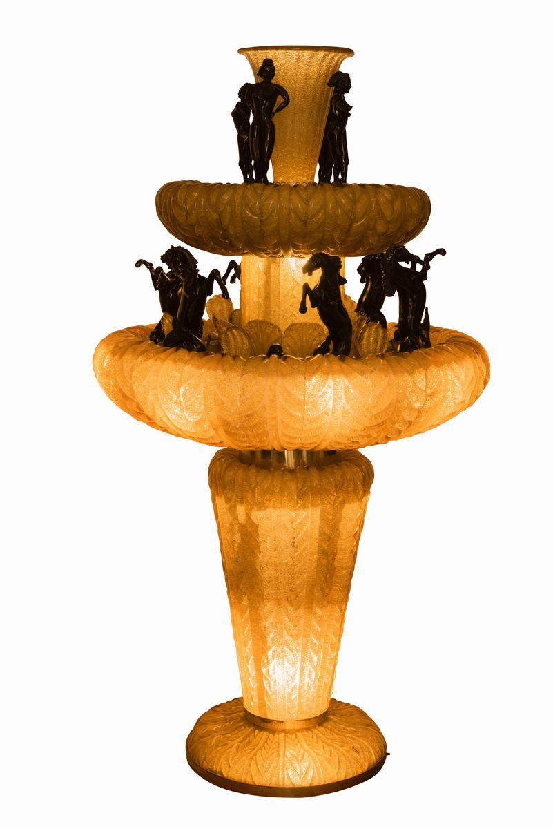 Grande Fontana Luminosa in Vetro Giallo e Nero. Maestri Vetrai Muranesi del XX Secolo.