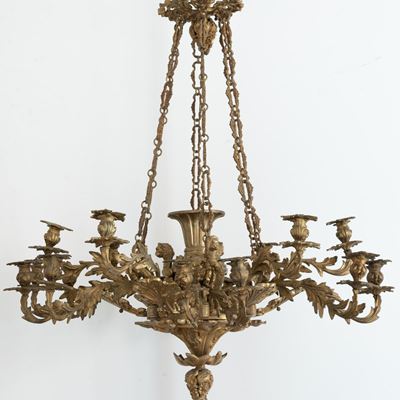 Lampadario in Bronzo Dorato a 18 Luci Stile Luigi XV